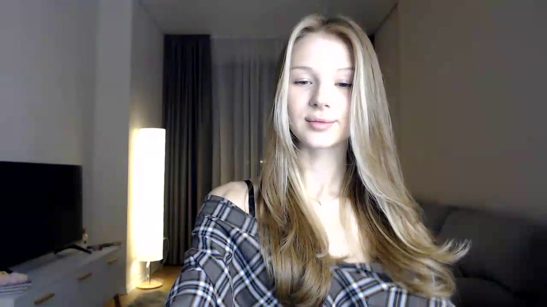 Gallery image thumbnail from CuteBlonde's myfreecams stream on, 06/26/2026, 20:32 image 13 of 20