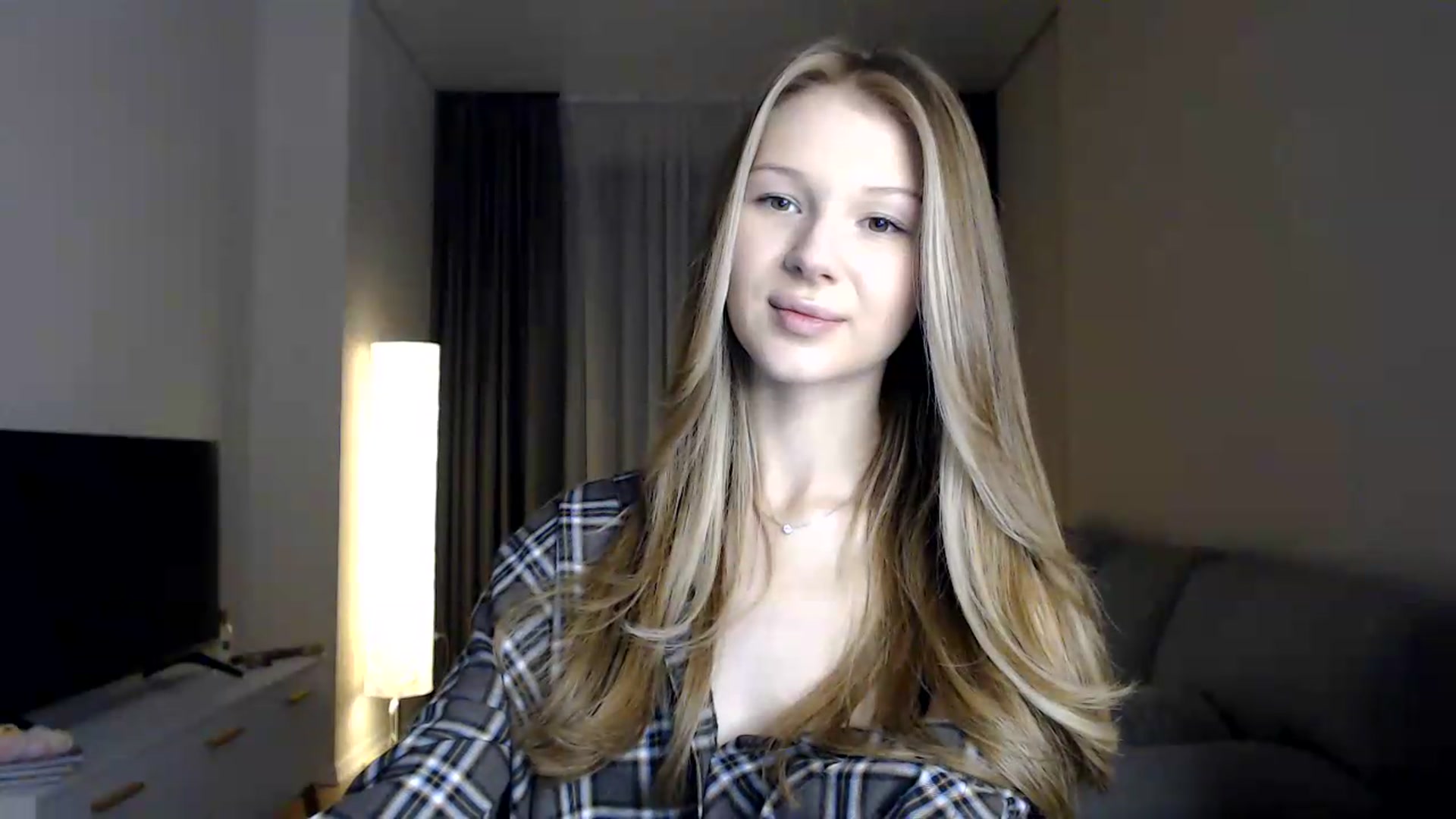 Gallery image thumbnail from CuteBlonde's myfreecams stream on, 06/26/2026, 20:32 image 8 of 20