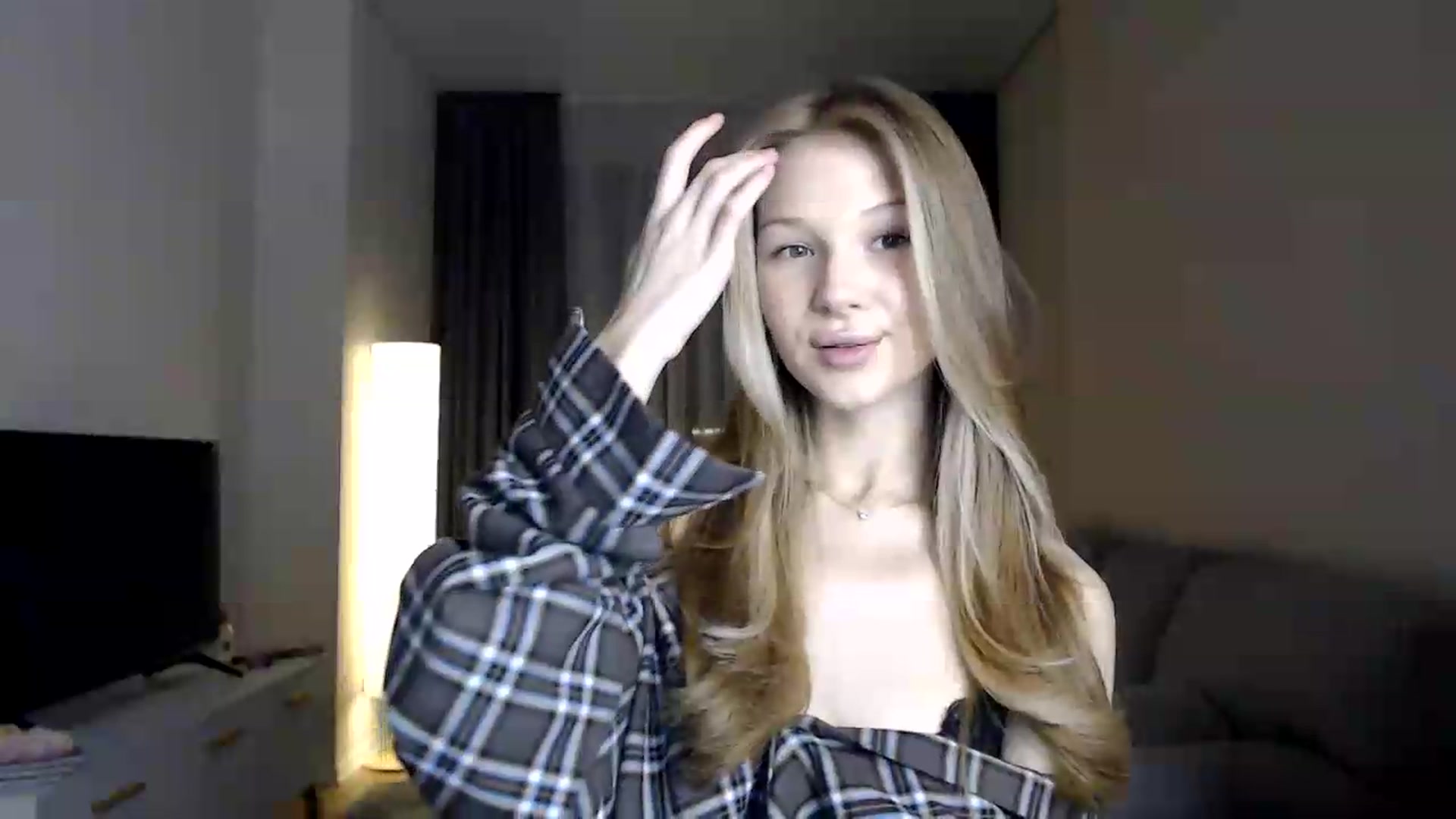Gallery image thumbnail from CuteBlonde's myfreecams stream on, 06/26/2026, 20:32 image 14 of 20