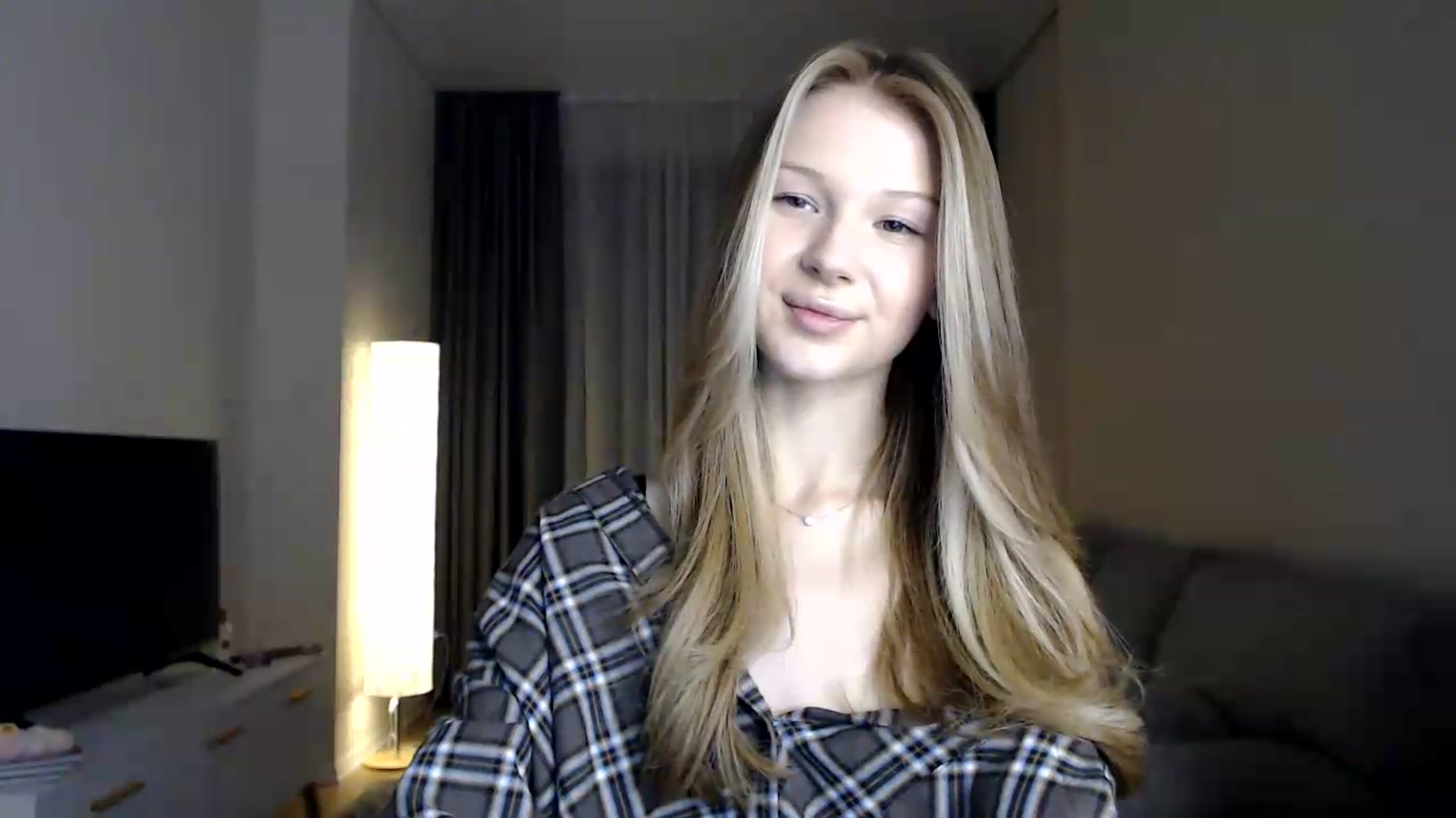 Gallery image thumbnail from CuteBlonde's myfreecams stream on, 06/26/2026, 20:32 image 3 of 20