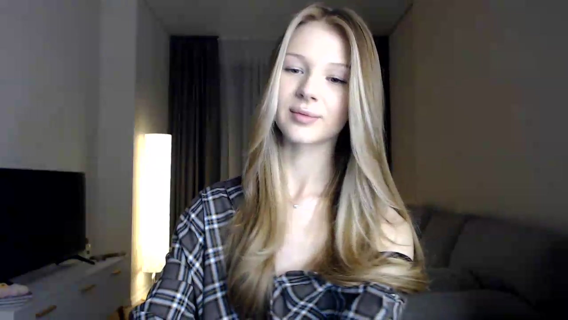Gallery image thumbnail from CuteBlonde's myfreecams stream on, 06/26/2026, 20:32 image 5 of 20