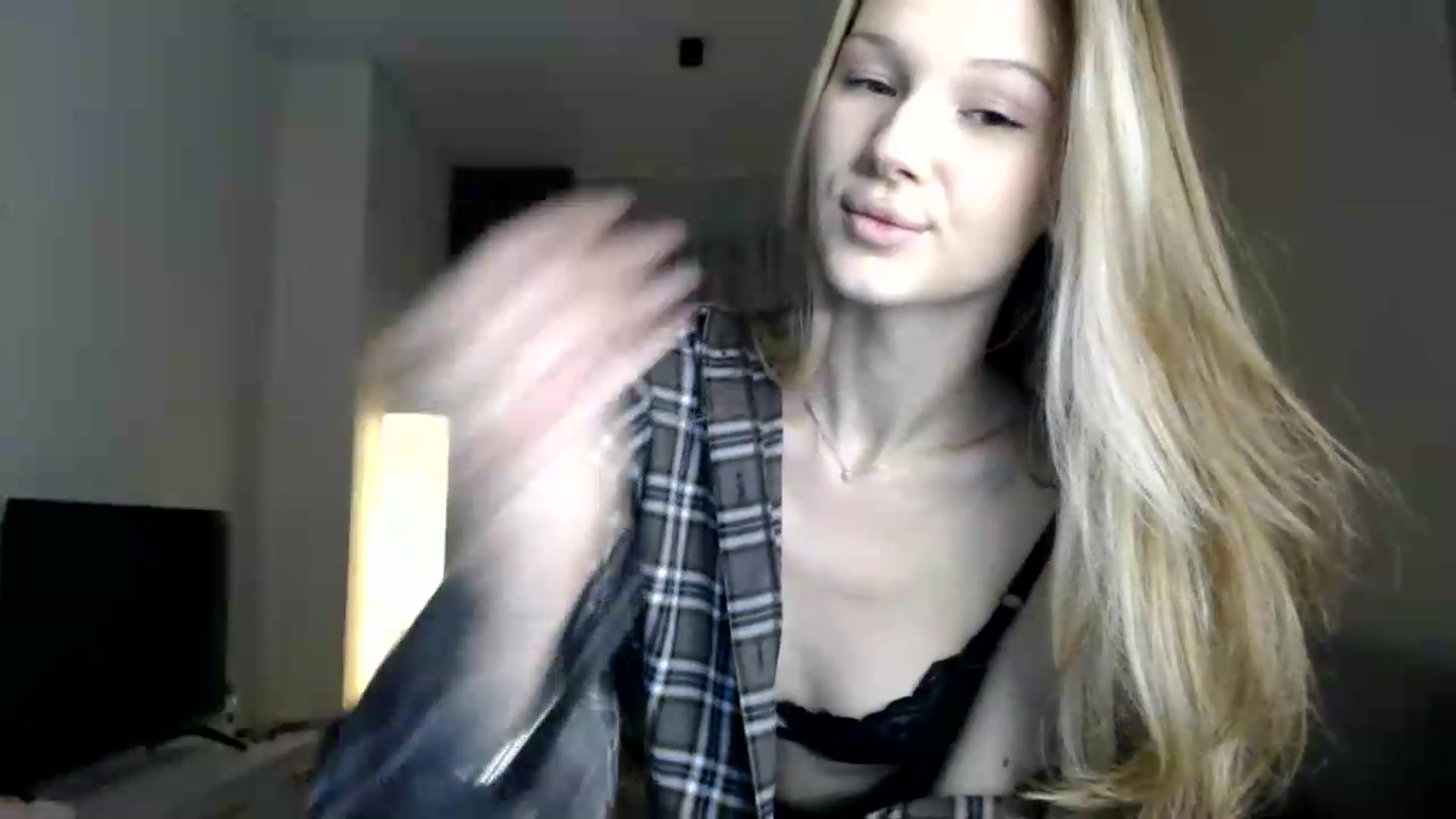Gallery image thumbnail from CuteBlonde's myfreecams stream on, 06/26/2026, 21:09 image 6 of 20