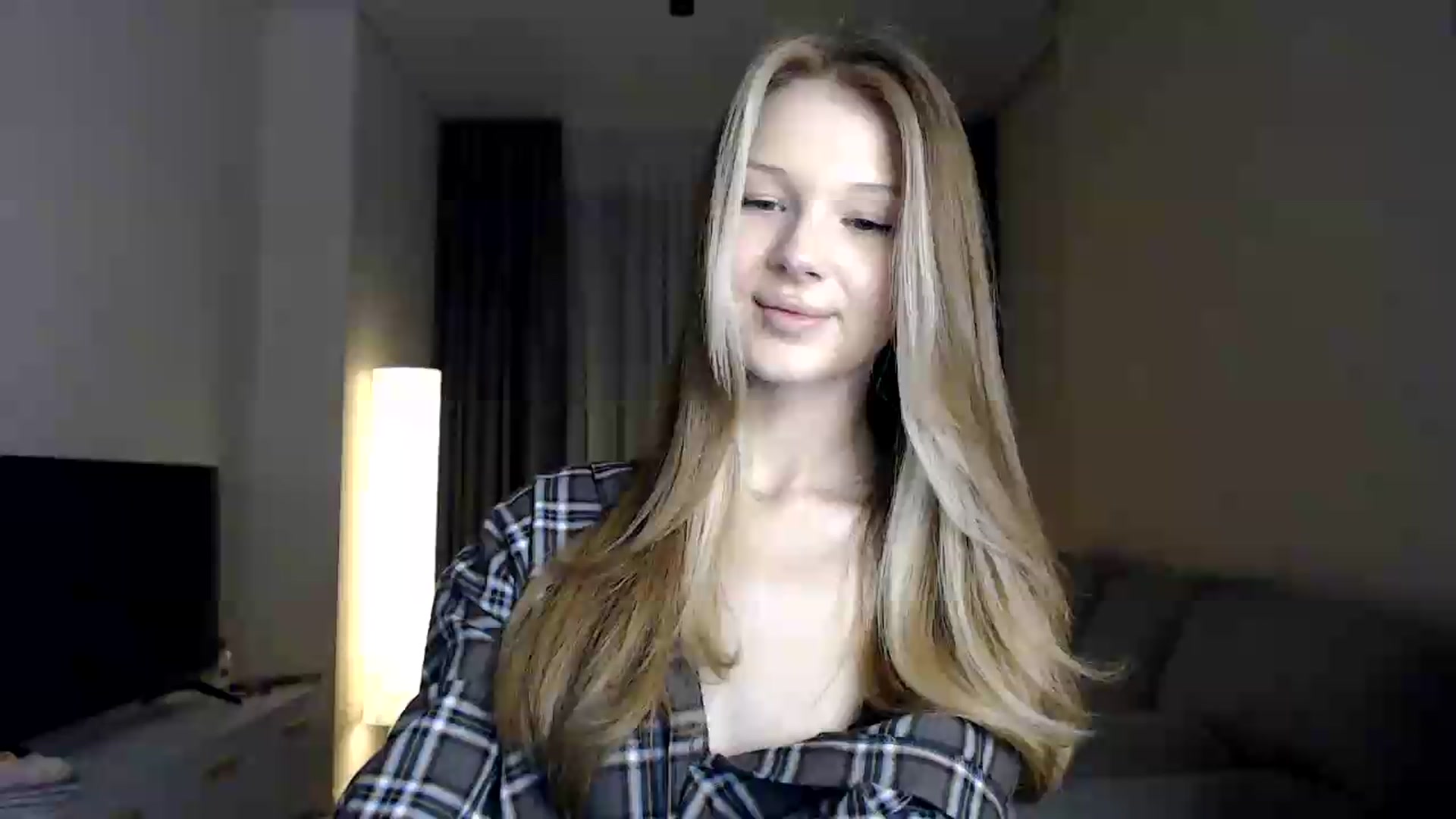 Gallery image thumbnail from CuteBlonde's myfreecams stream on, 06/26/2026, 21:09 image 15 of 20