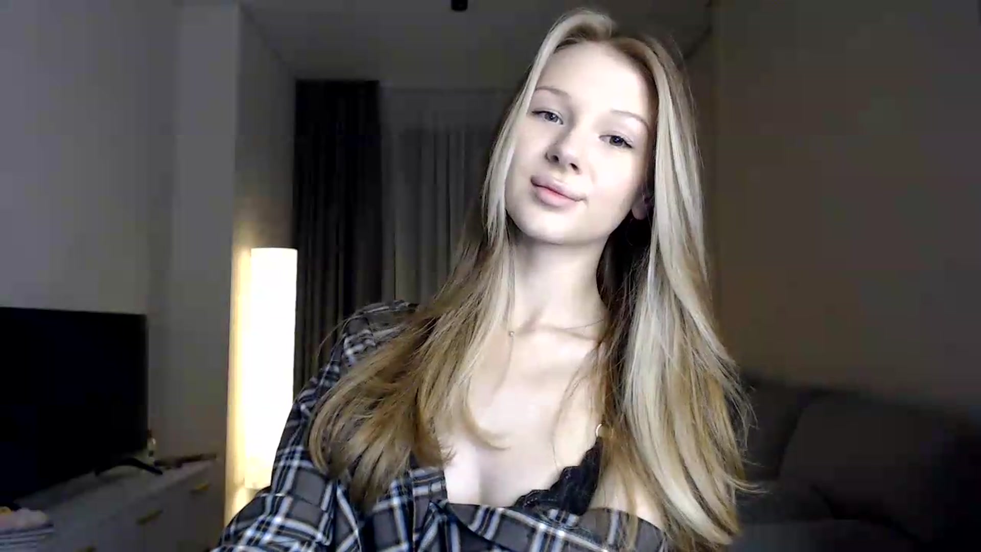 Gallery image thumbnail from CuteBlonde's myfreecams stream on, 06/26/2026, 21:09 image 13 of 20