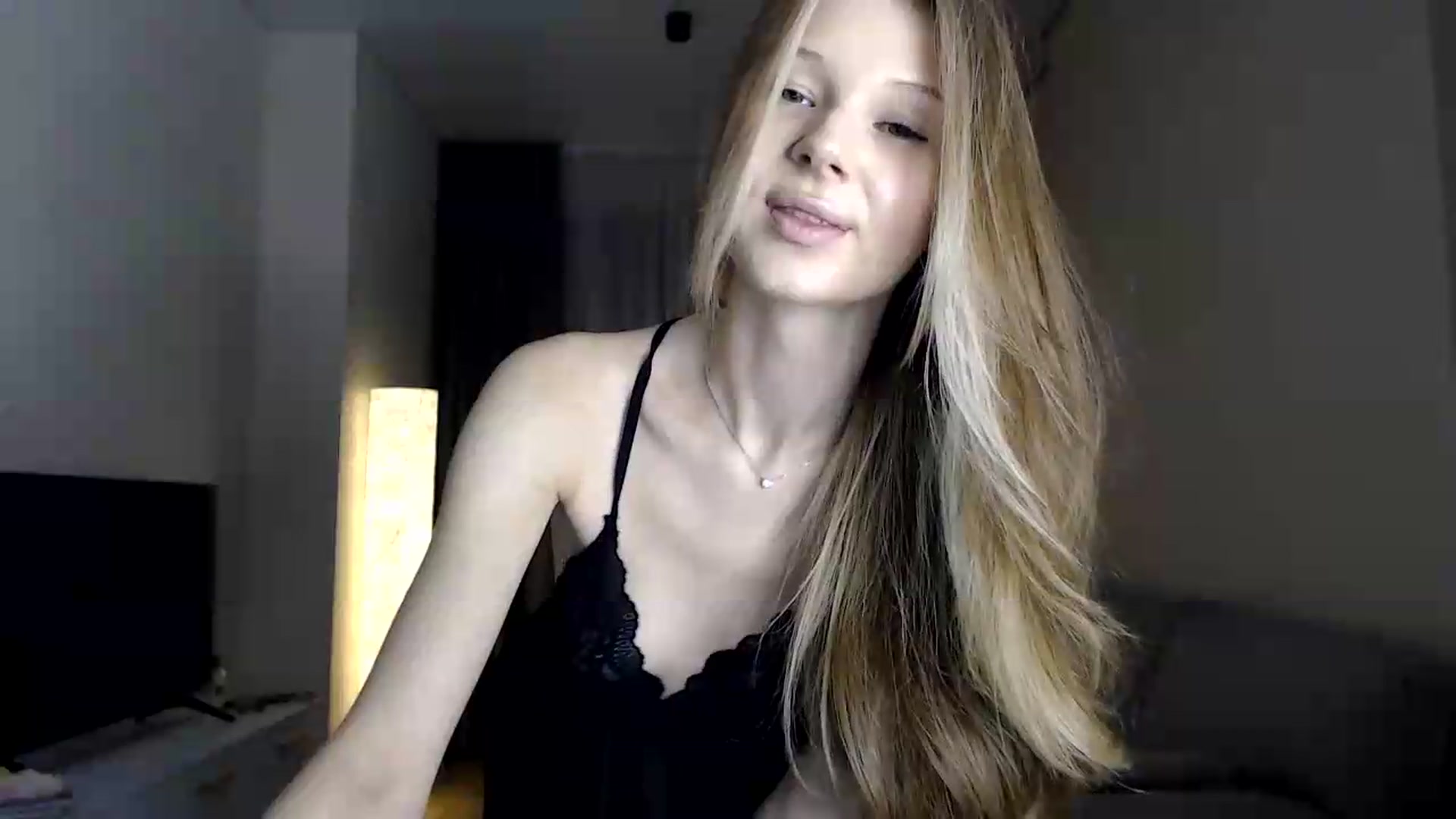 Gallery image thumbnail from CuteBlonde's myfreecams stream on, 06/27/2026, 19:20 image 6 of 20