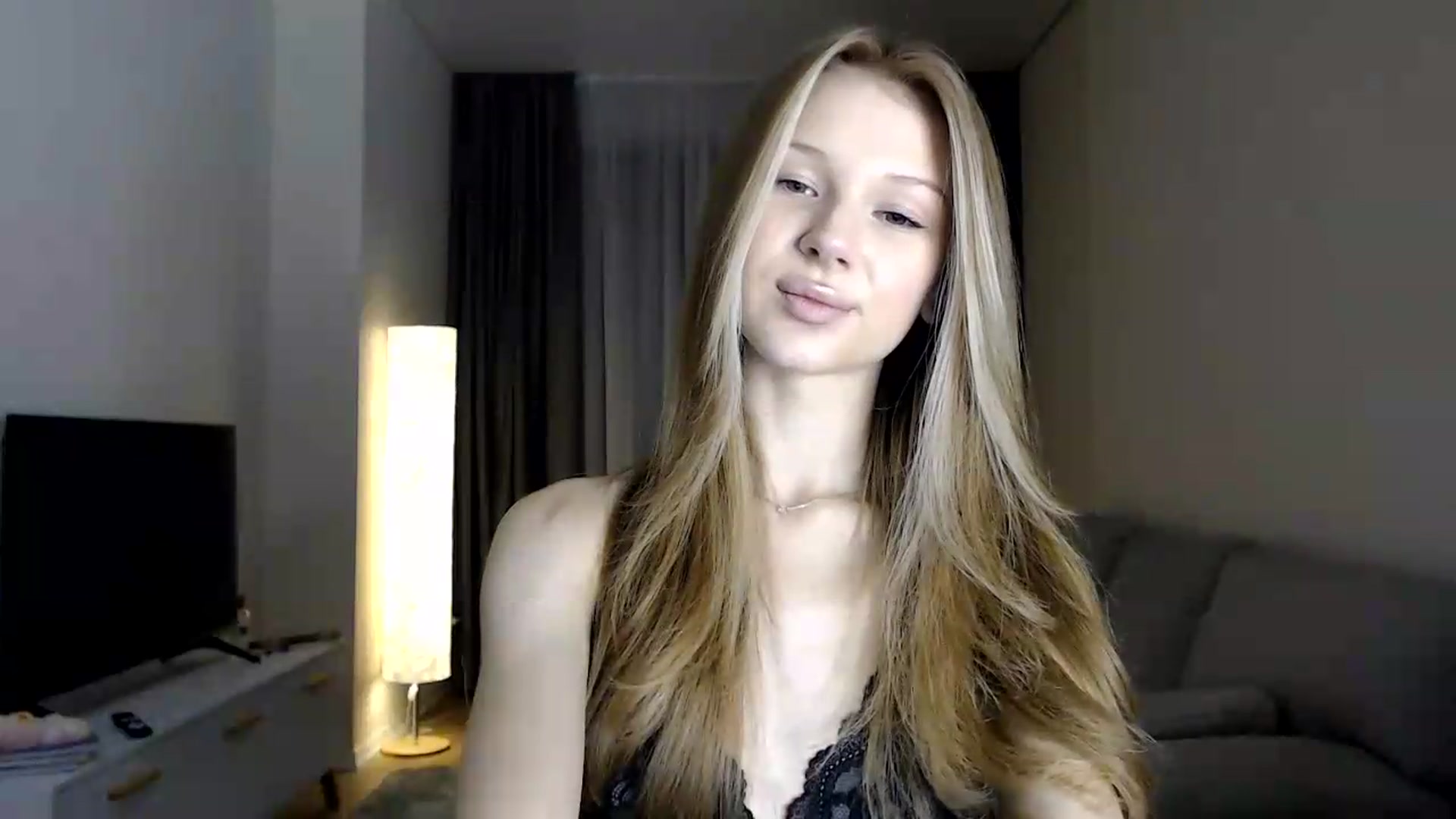 Gallery image thumbnail from CuteBlonde's myfreecams stream on, 06/27/2026, 23:42 image 18 of 20