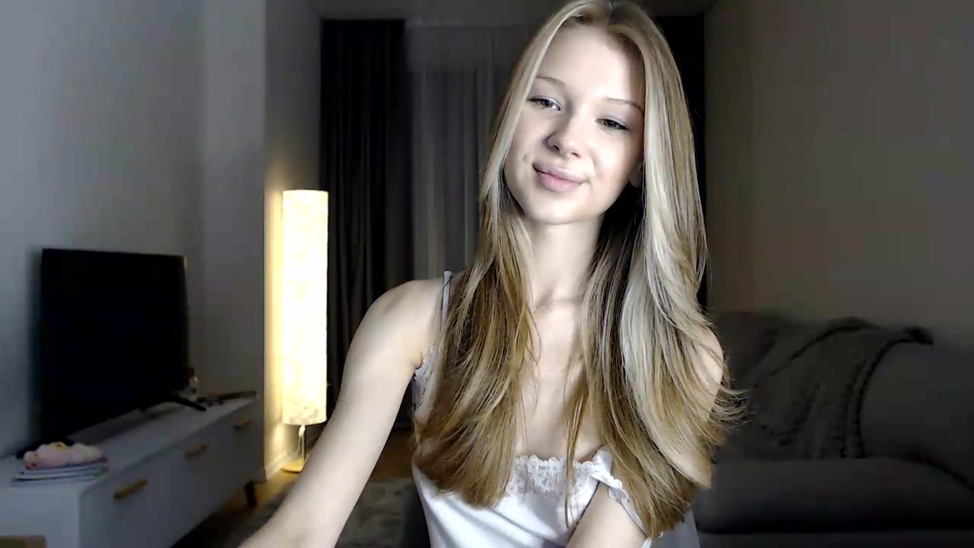 Gallery image thumbnail from CuteBlonde's myfreecams stream on, 06/28/2026, 19:43 image 12 of 20