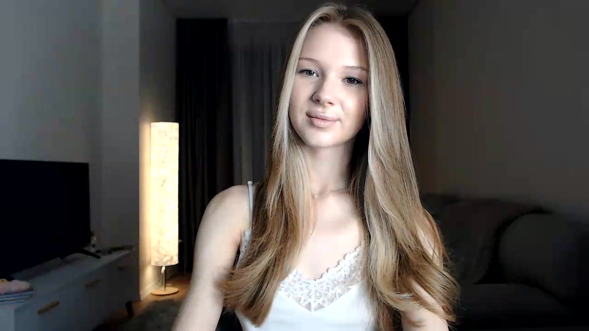 Gallery image thumbnail from CuteBlonde's myfreecams stream on, 06/28/2026, 22:07 image 15 of 20