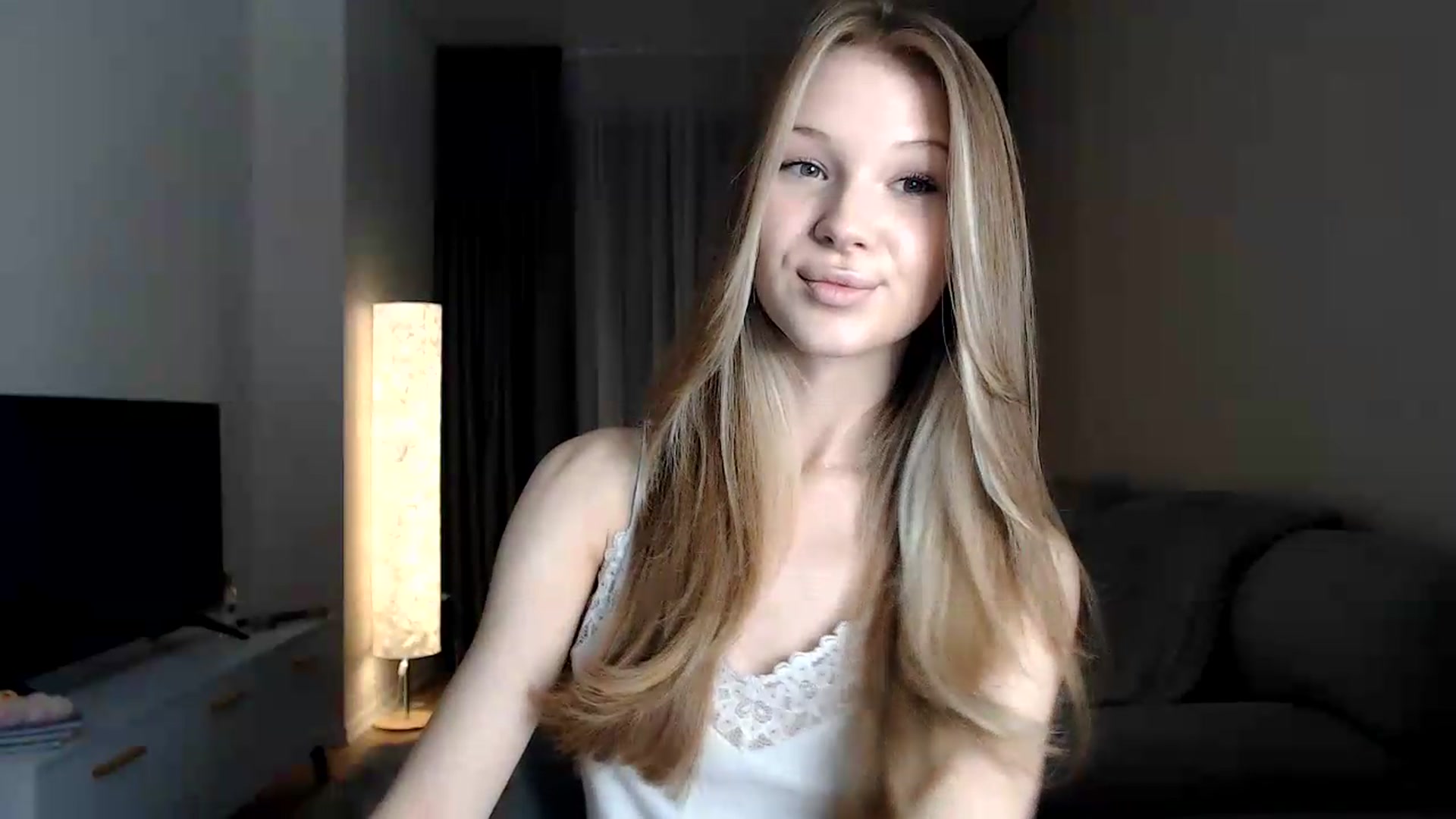 Gallery image thumbnail from CuteBlonde's myfreecams stream on, 06/28/2026, 22:07 image 4 of 20