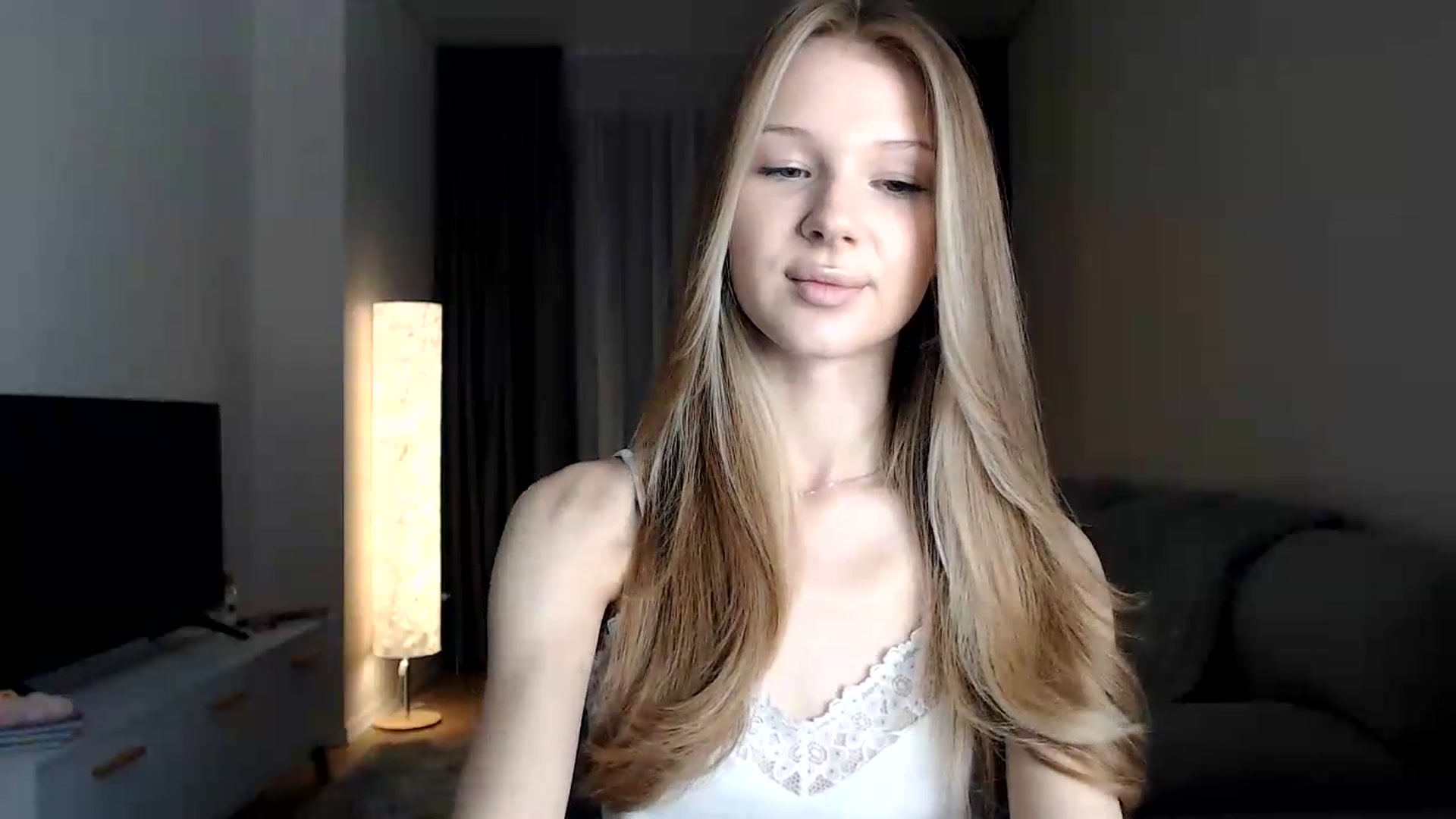 Gallery image thumbnail from CuteBlonde's myfreecams stream on, 06/28/2026, 22:07 image 10 of 20