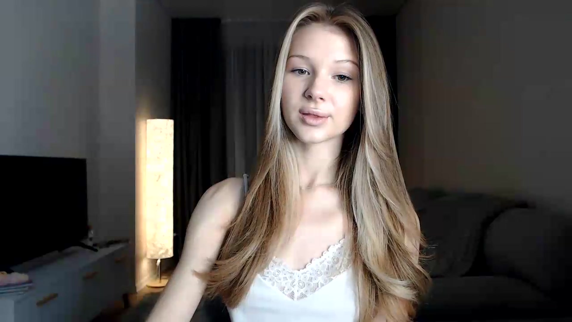Gallery image thumbnail from CuteBlonde's myfreecams stream on, 06/28/2026, 22:07 image 12 of 20