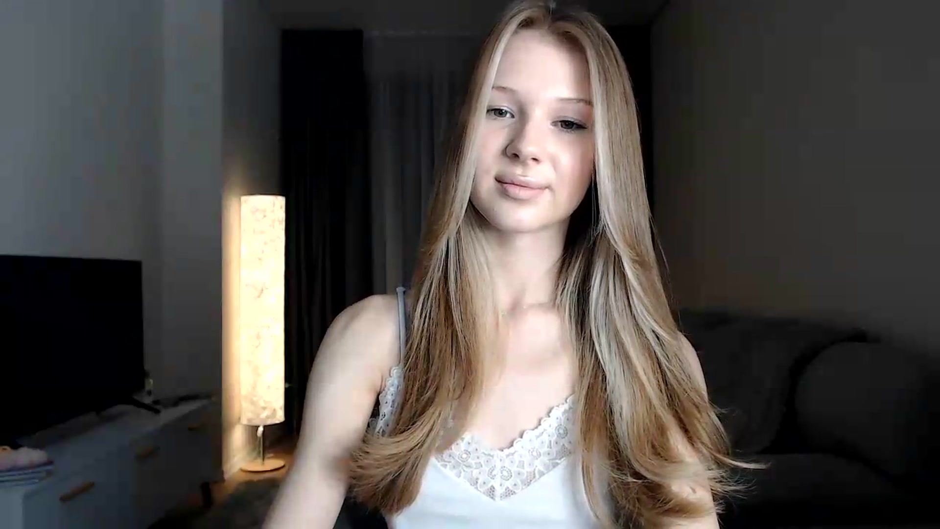 Gallery image thumbnail from CuteBlonde's myfreecams stream on, 06/28/2026, 22:07 image 5 of 20