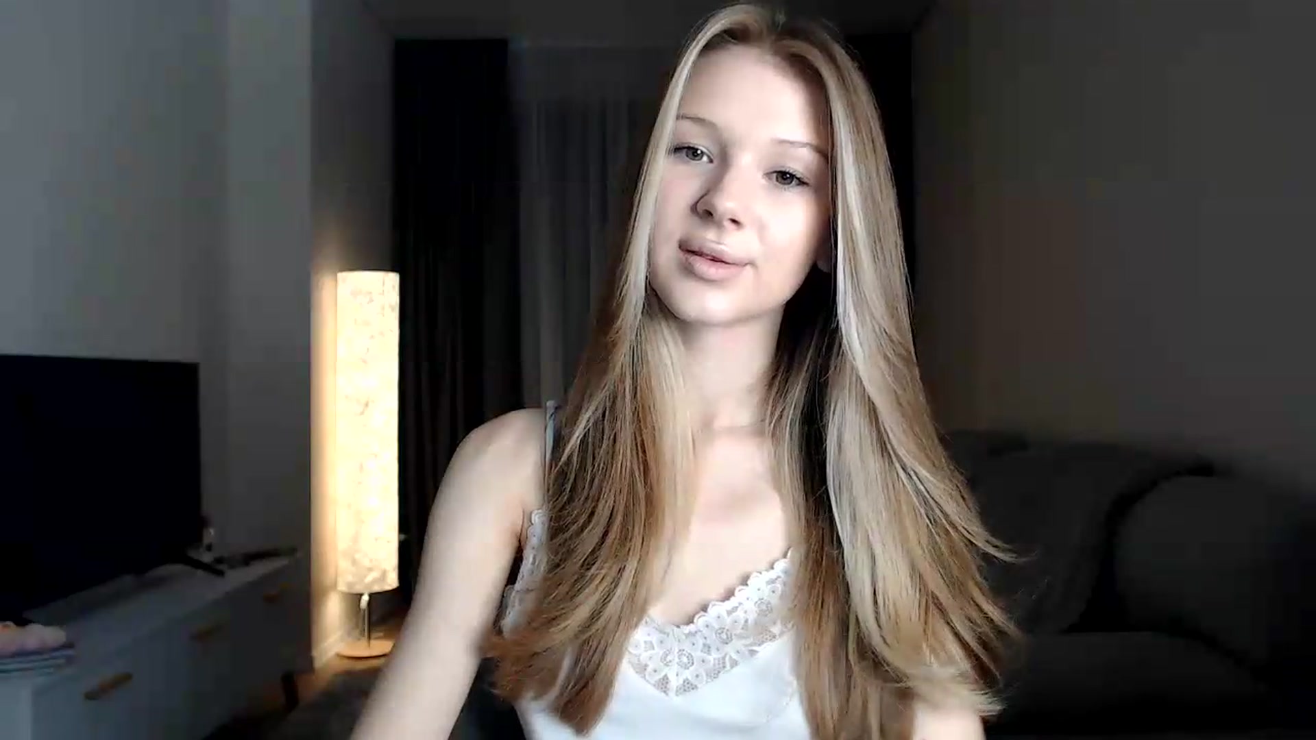 Gallery image thumbnail from CuteBlonde's myfreecams stream on, 06/28/2026, 22:07 image 20 of 20