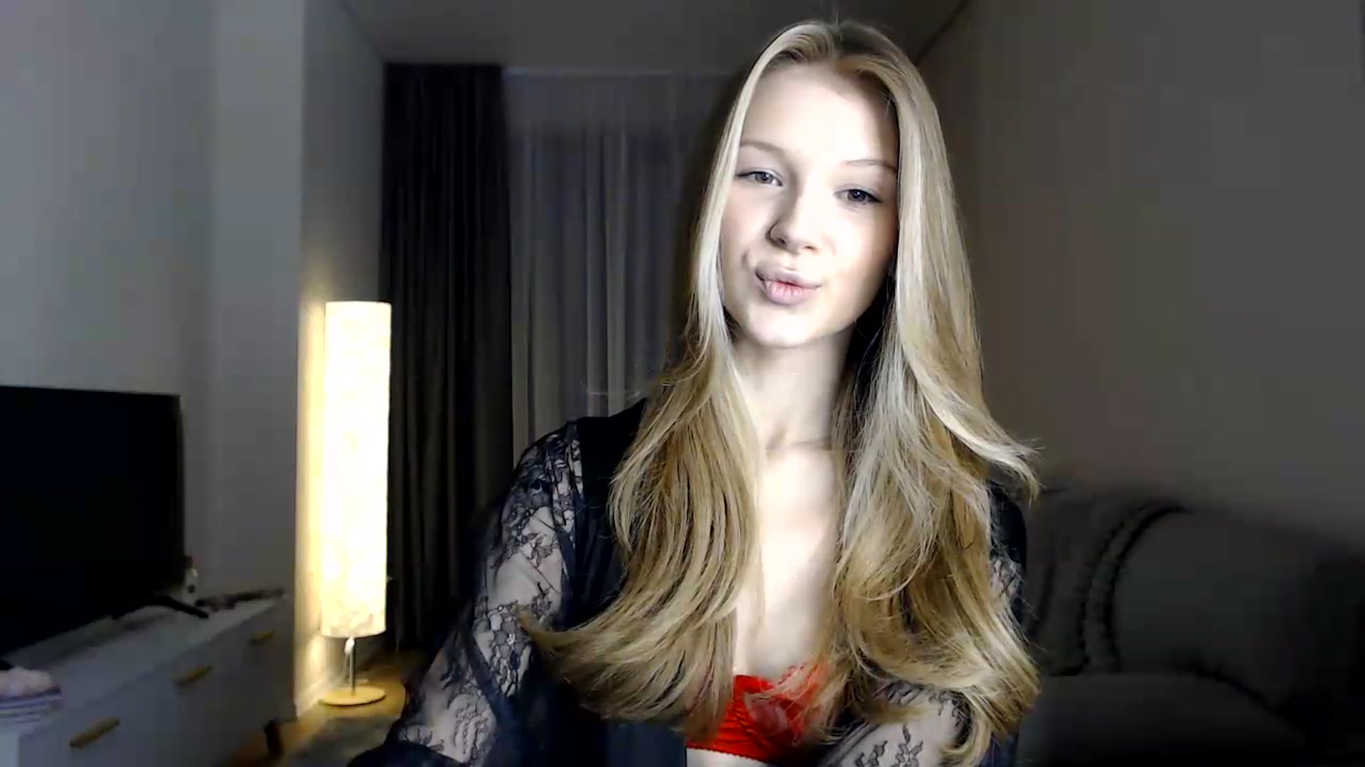 Gallery image thumbnail from CuteBlonde's myfreecams stream on, 06/29/2026, 22:54 image 4 of 20