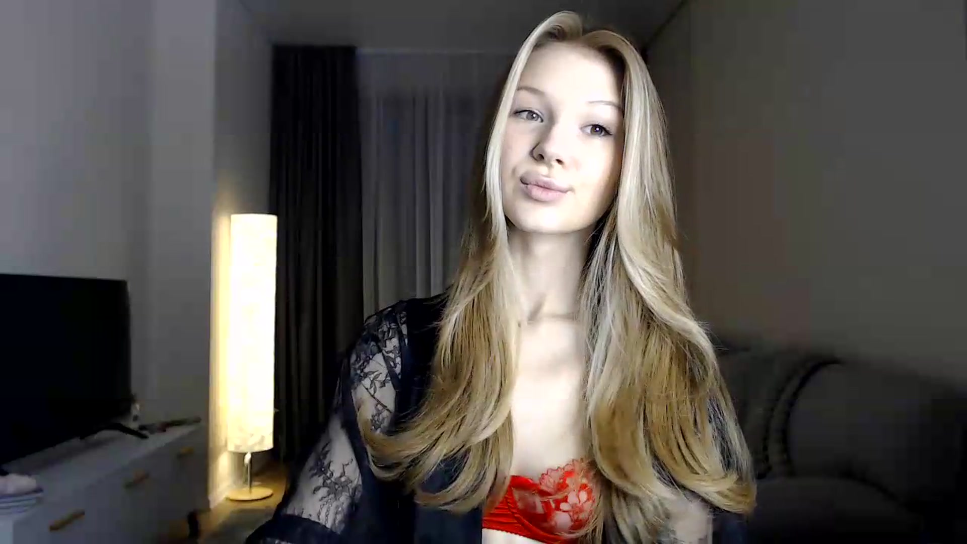 Gallery image thumbnail from CuteBlonde's myfreecams stream on, 06/29/2026, 22:54 image 10 of 20