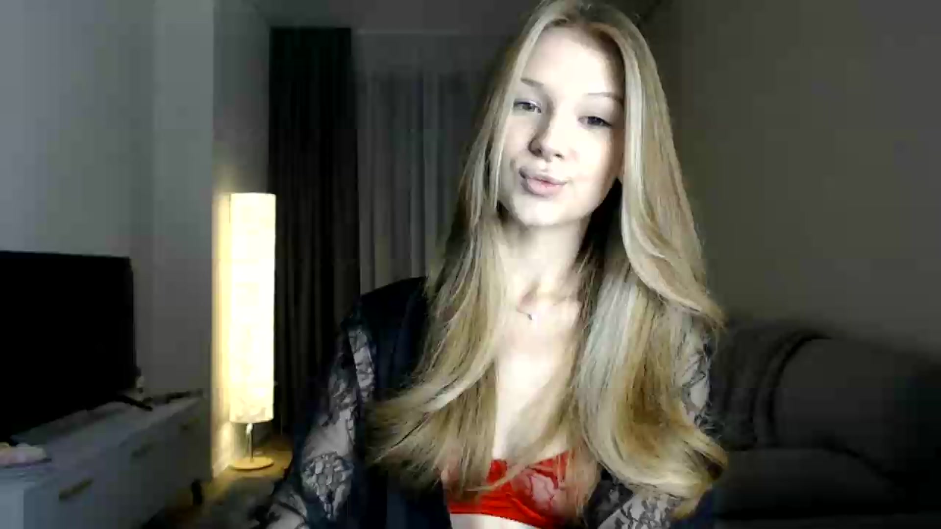 Gallery image thumbnail from CuteBlonde's myfreecams stream on, 06/30/2026, 24:23 image 1 of 20