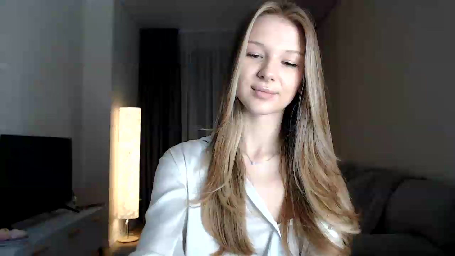 Gallery image thumbnail from CuteBlonde's myfreecams stream on, 07/01/2026, 01:22 image 18 of 20
