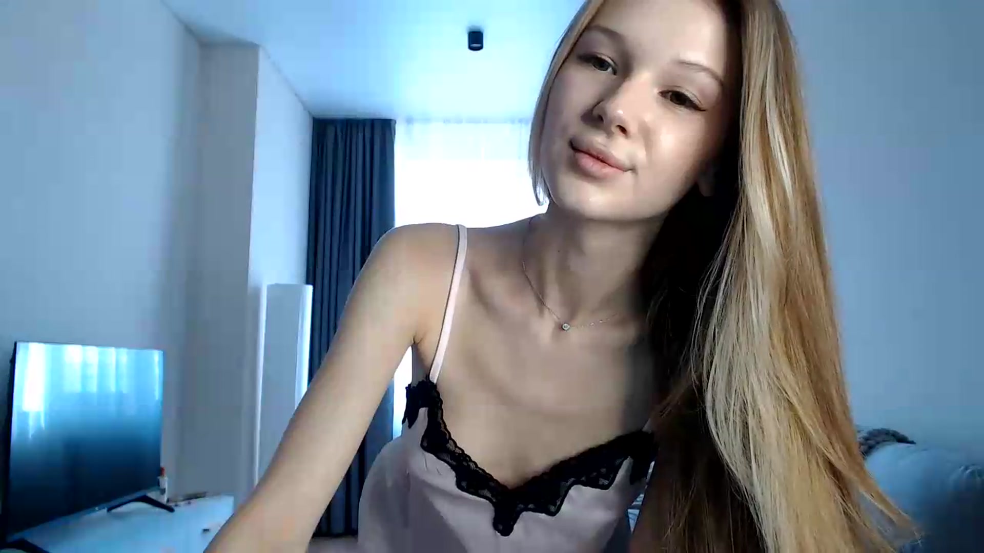 Gallery image thumbnail from CuteBlonde's myfreecams stream on, 07/05/2026, 06:46 image 13 of 20