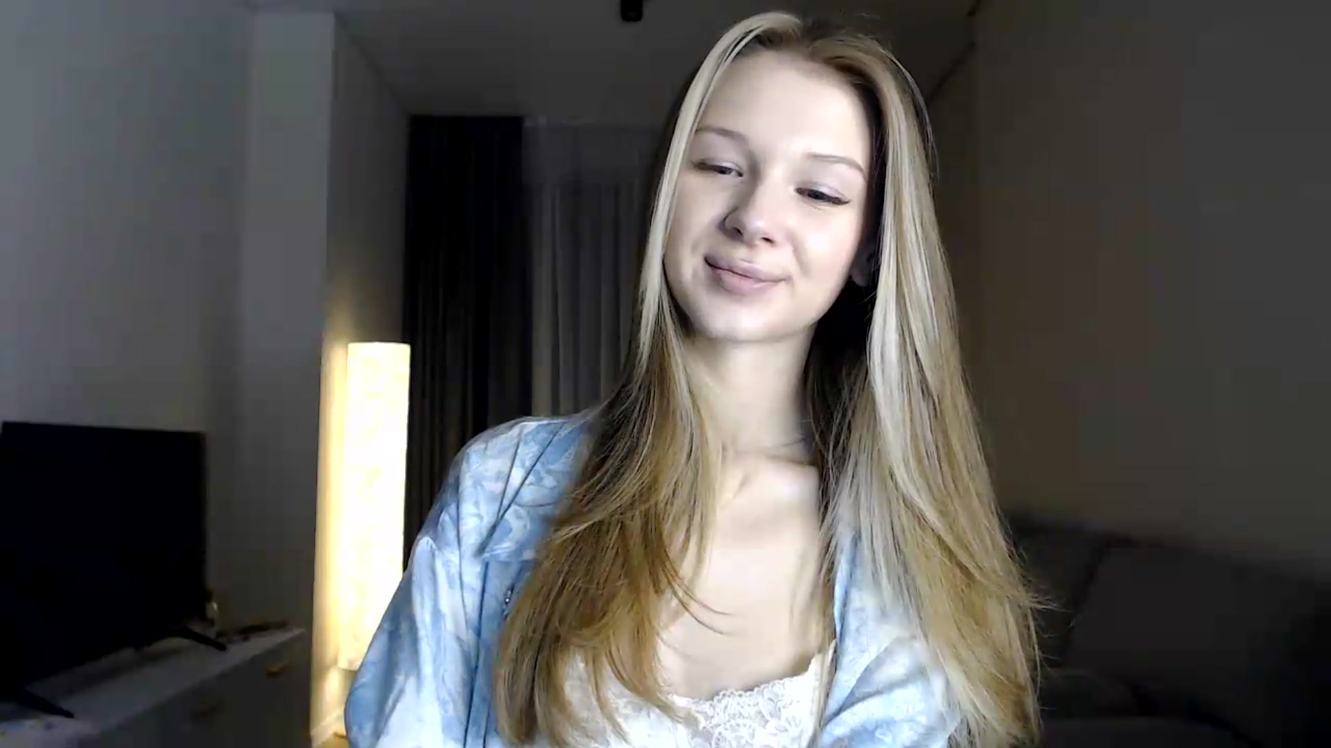 Gallery image thumbnail from CuteBlonde's myfreecams stream on, 07/05/2026, 22:08 image 10 of 20