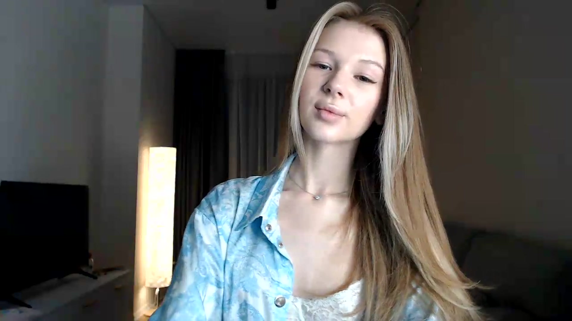 Gallery image thumbnail from CuteBlonde's myfreecams stream on, 07/05/2026, 22:08 image 7 of 20
