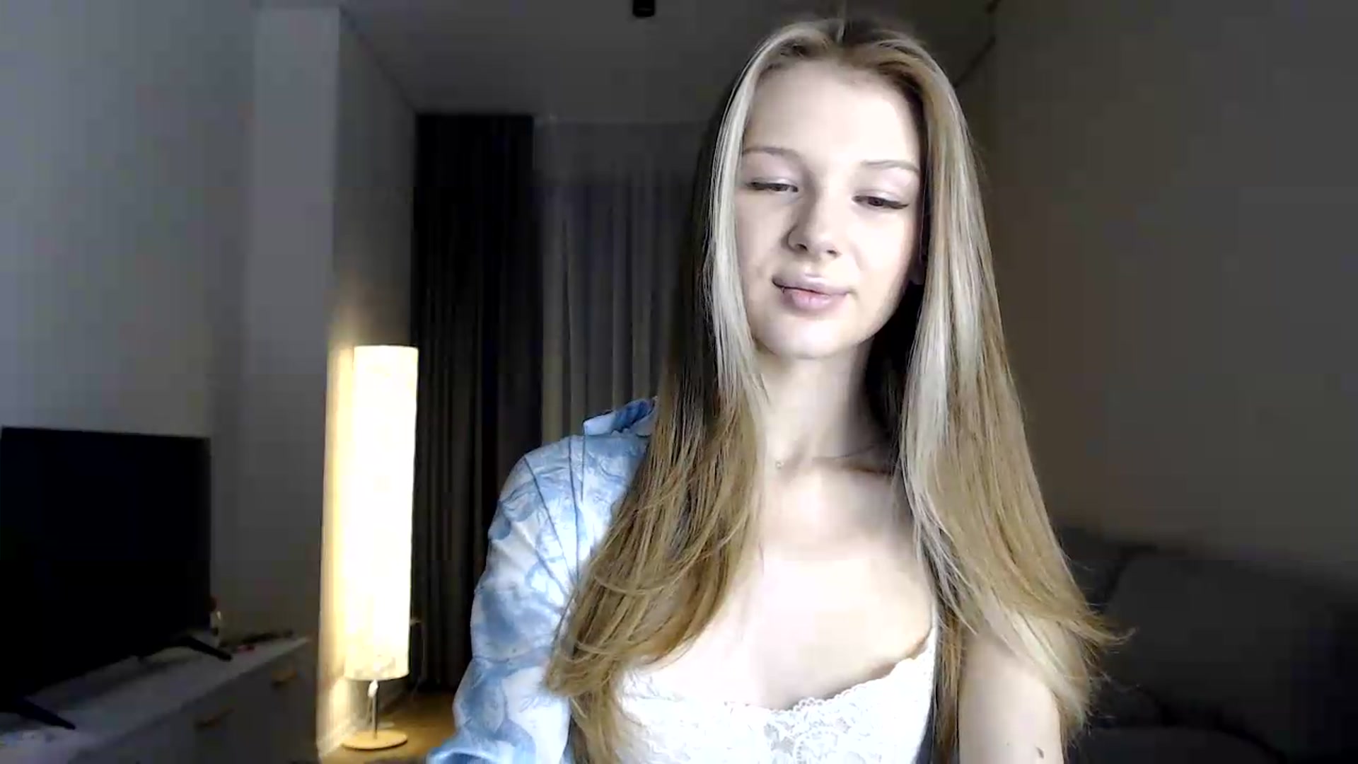 Gallery image thumbnail from CuteBlonde's myfreecams stream on, 07/05/2026, 22:08 image 17 of 20
