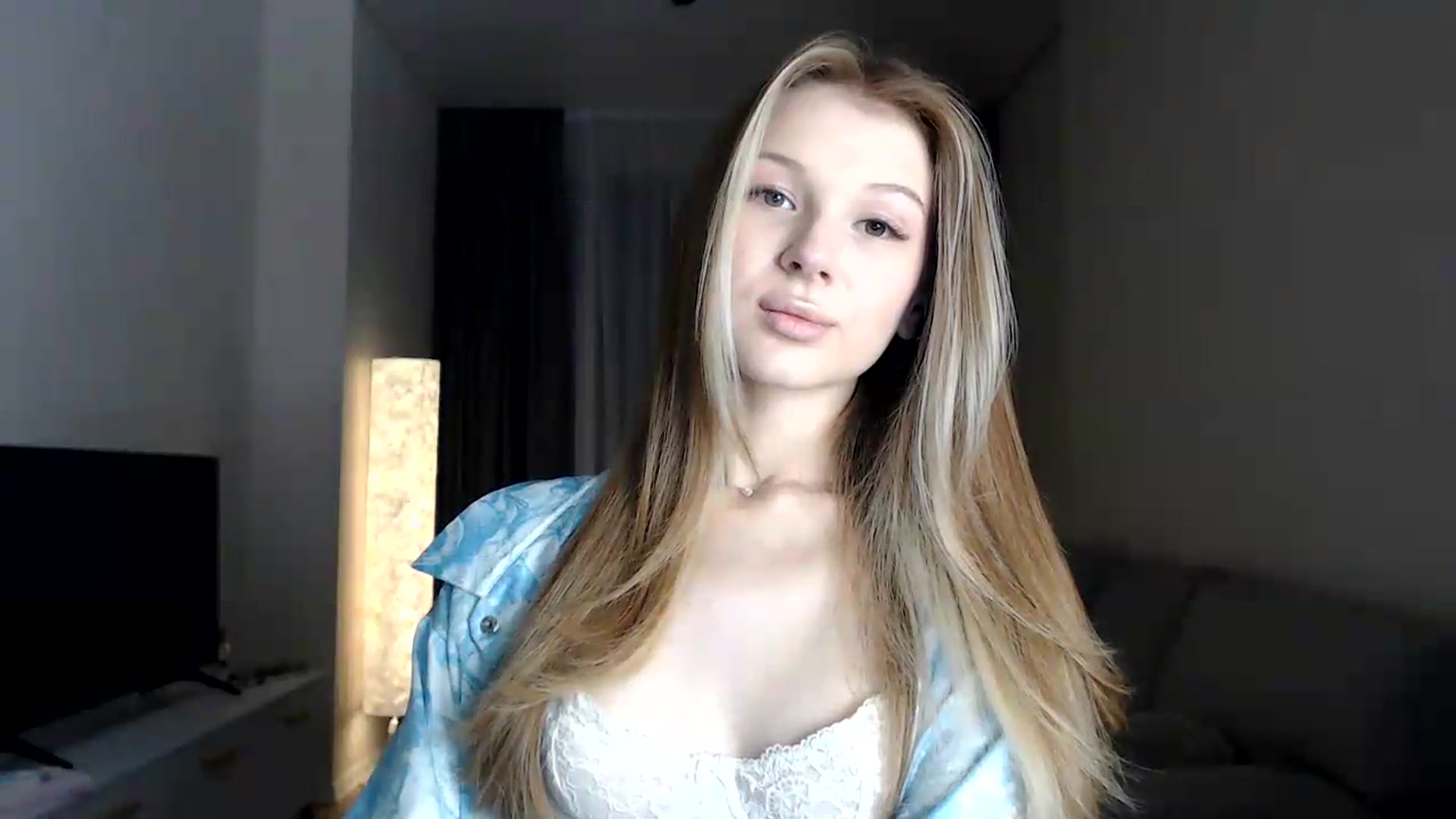 Gallery image thumbnail from CuteBlonde's myfreecams stream on, 07/06/2026, 24:32 image 2 of 20