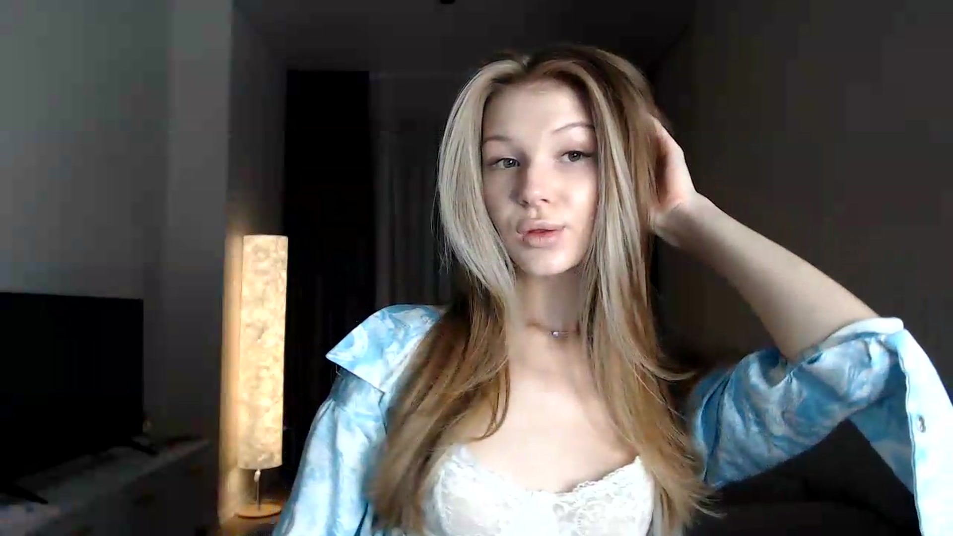 Gallery image thumbnail from CuteBlonde's myfreecams stream on, 07/06/2026, 24:32 image 6 of 20