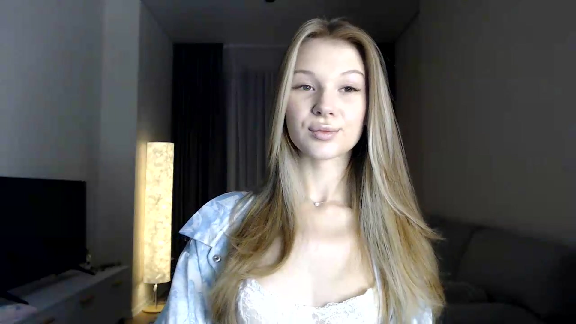 Gallery image thumbnail from CuteBlonde's myfreecams stream on, 07/06/2026, 24:32 image 9 of 20