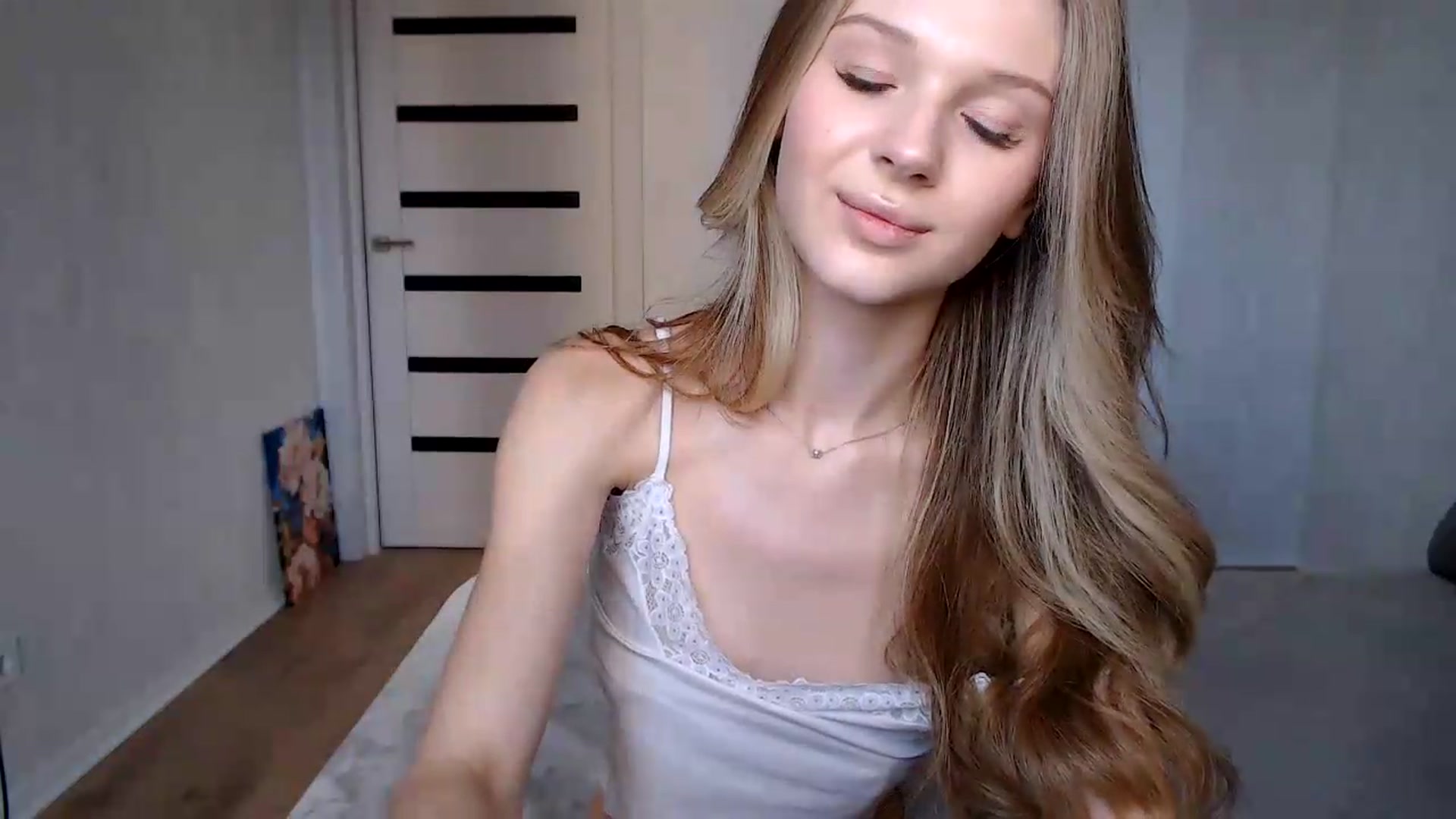 Gallery image thumbnail from CuteBlonde's myfreecams stream on, 07/06/2026, 14:29 image 4 of 20
