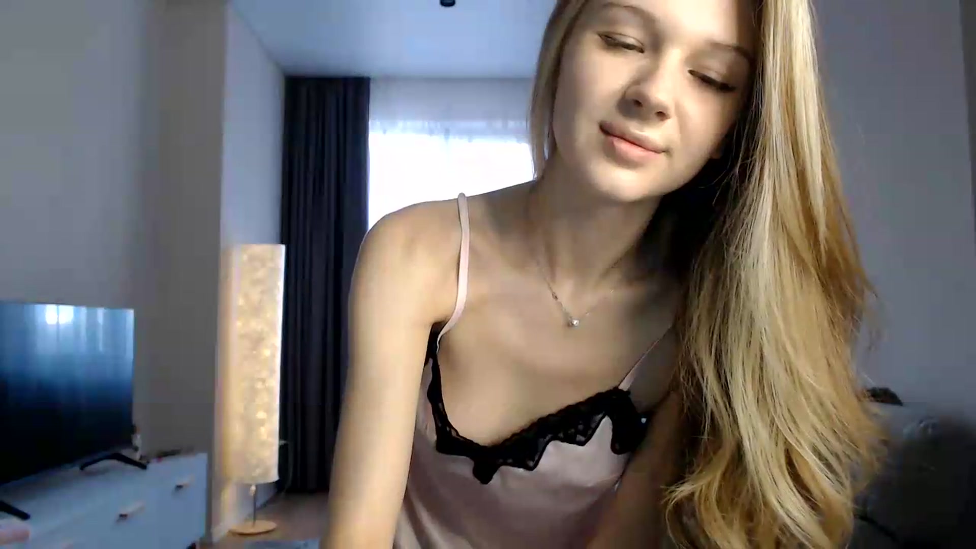 Gallery image thumbnail from CuteBlonde's myfreecams stream on, 07/08/2026, 04:02 image 11 of 20