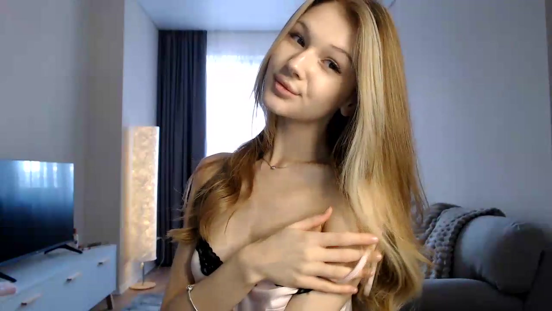 Gallery image thumbnail from CuteBlonde's myfreecams stream on, 07/08/2026, 04:38 image 15 of 20