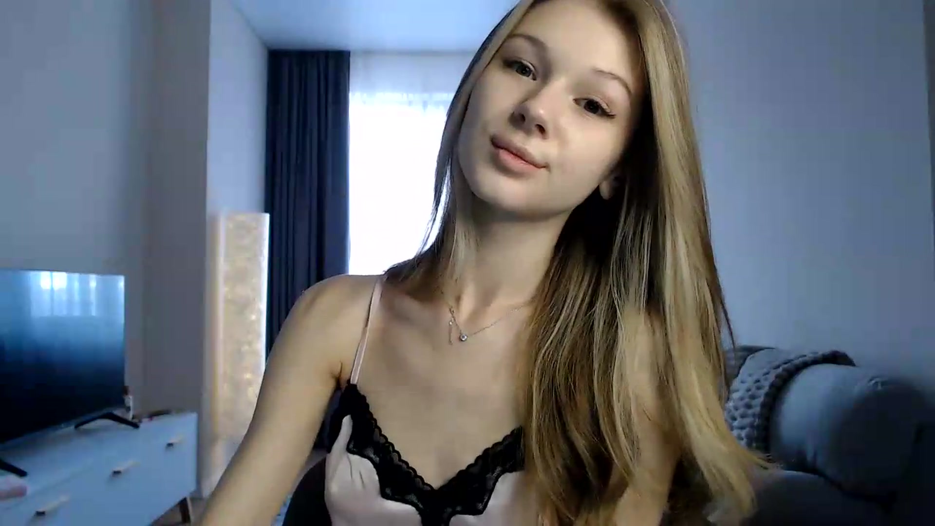 Gallery image thumbnail from CuteBlonde's myfreecams stream on, 07/08/2026, 05:54 image 4 of 20