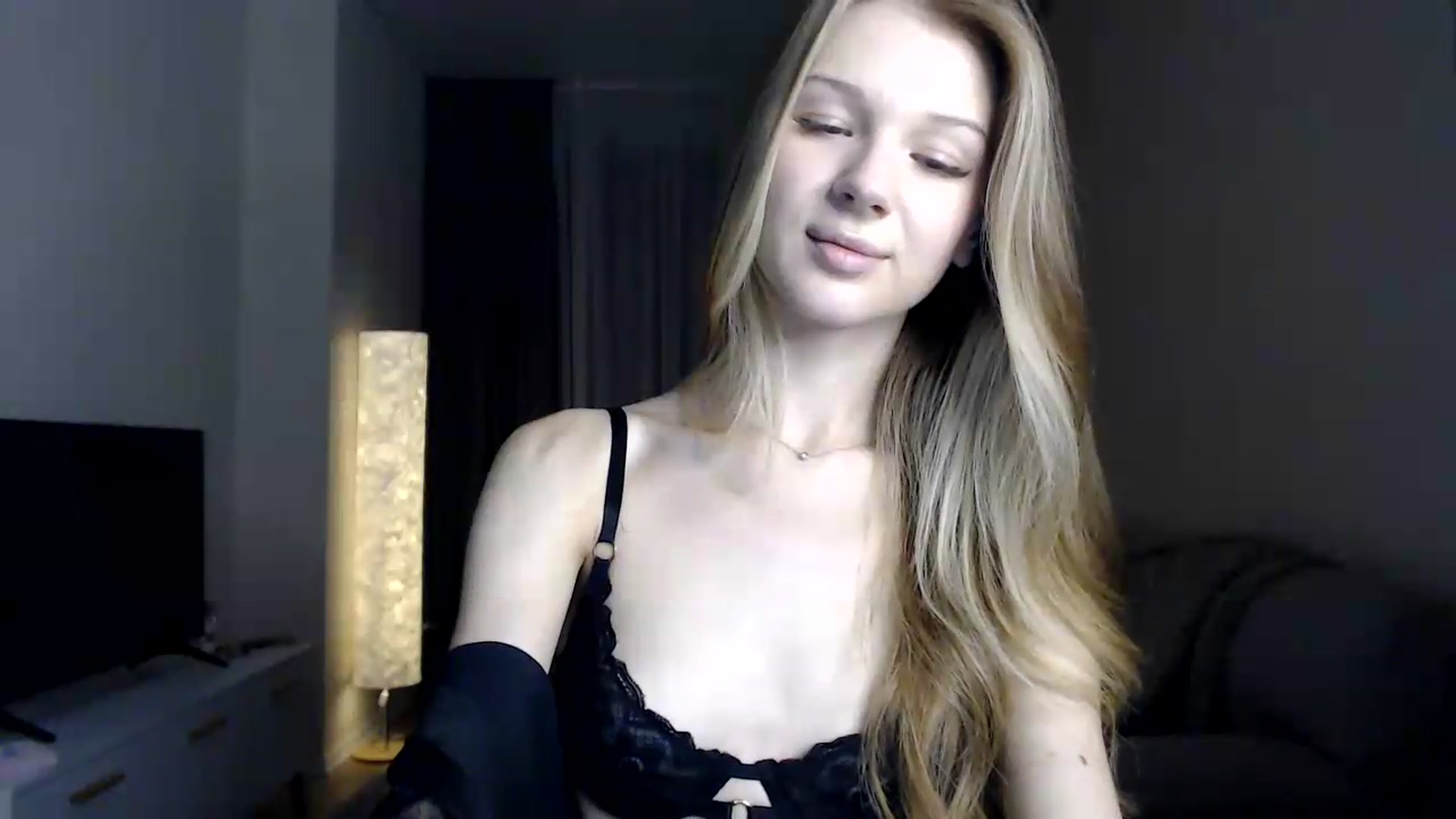 Gallery image thumbnail from CuteBlonde's myfreecams stream on, 07/09/2026, 24:09 image 20 of 20