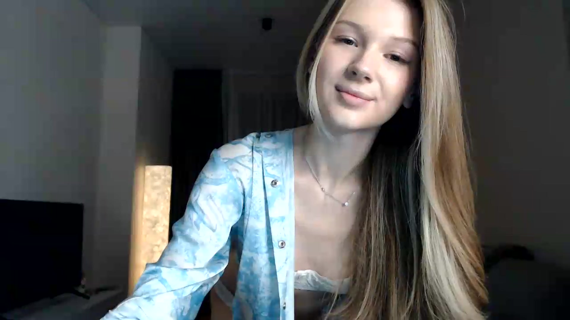Gallery image thumbnail from CuteBlonde's myfreecams stream on, 07/09/2026, 20:27 image 10 of 20