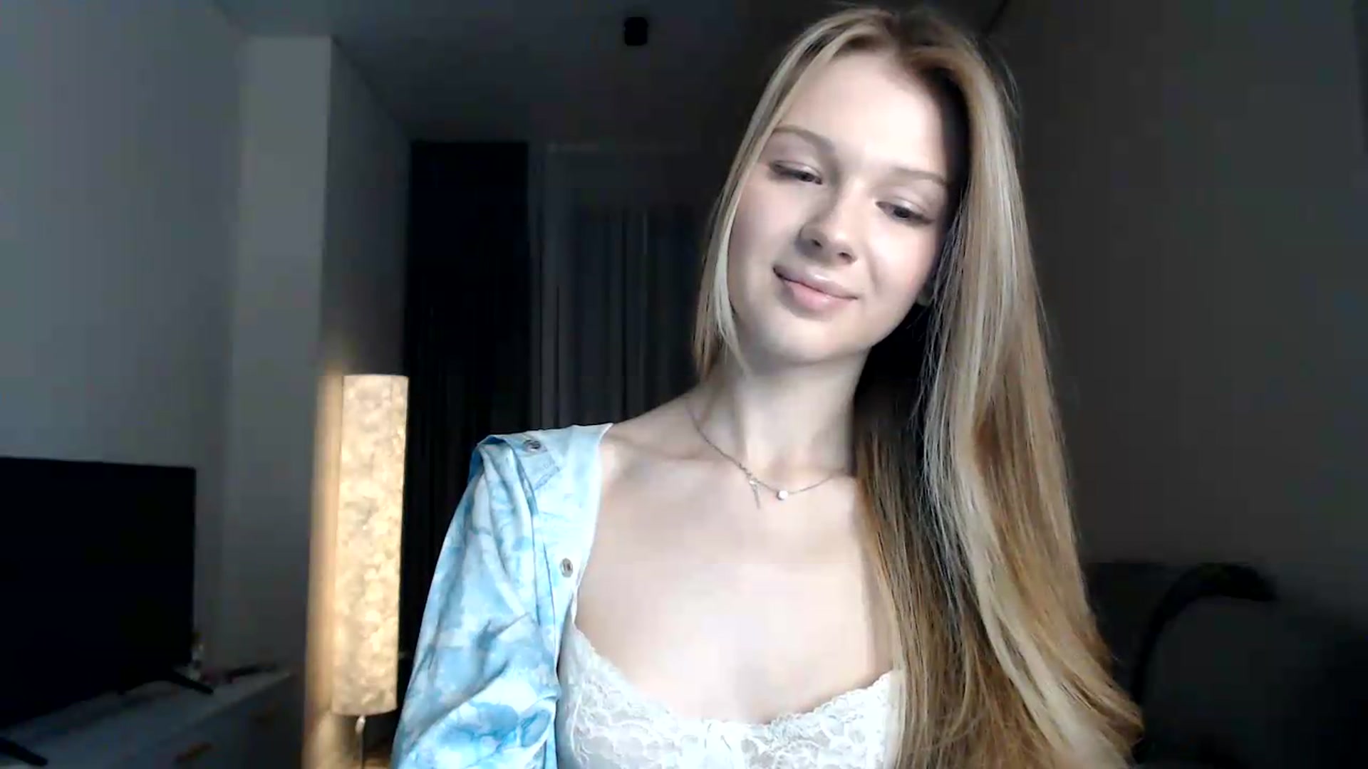 Gallery image thumbnail from CuteBlonde's myfreecams stream on, 07/09/2026, 20:27 image 13 of 20