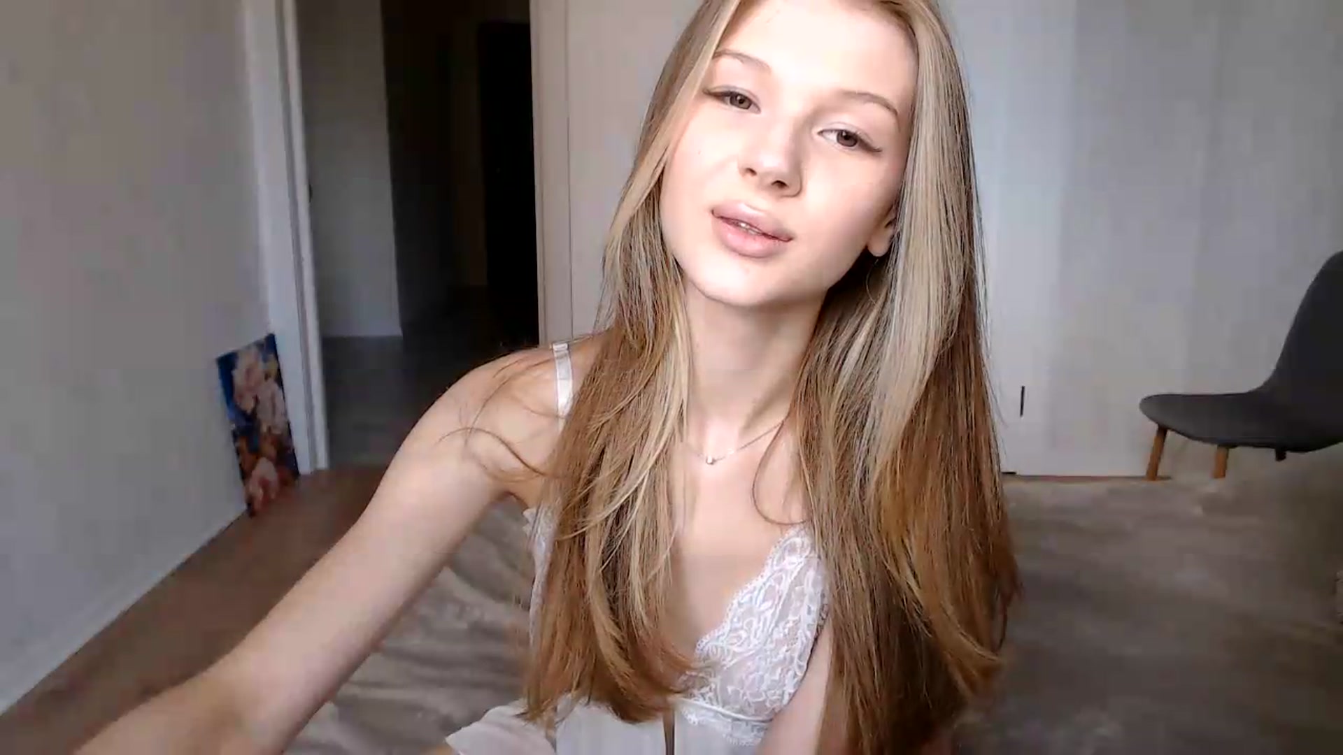 Gallery image thumbnail from CuteBlonde's myfreecams stream on, 07/10/2026, 09:51 image 12 of 20