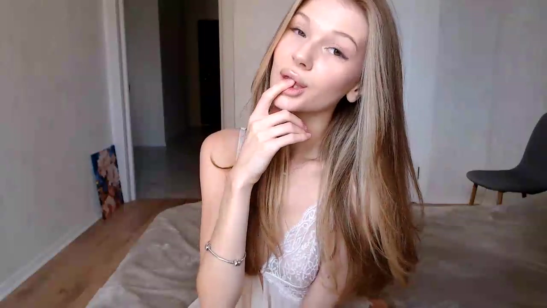 Gallery image thumbnail from CuteBlonde's myfreecams stream on, 07/10/2026, 09:51 image 15 of 20