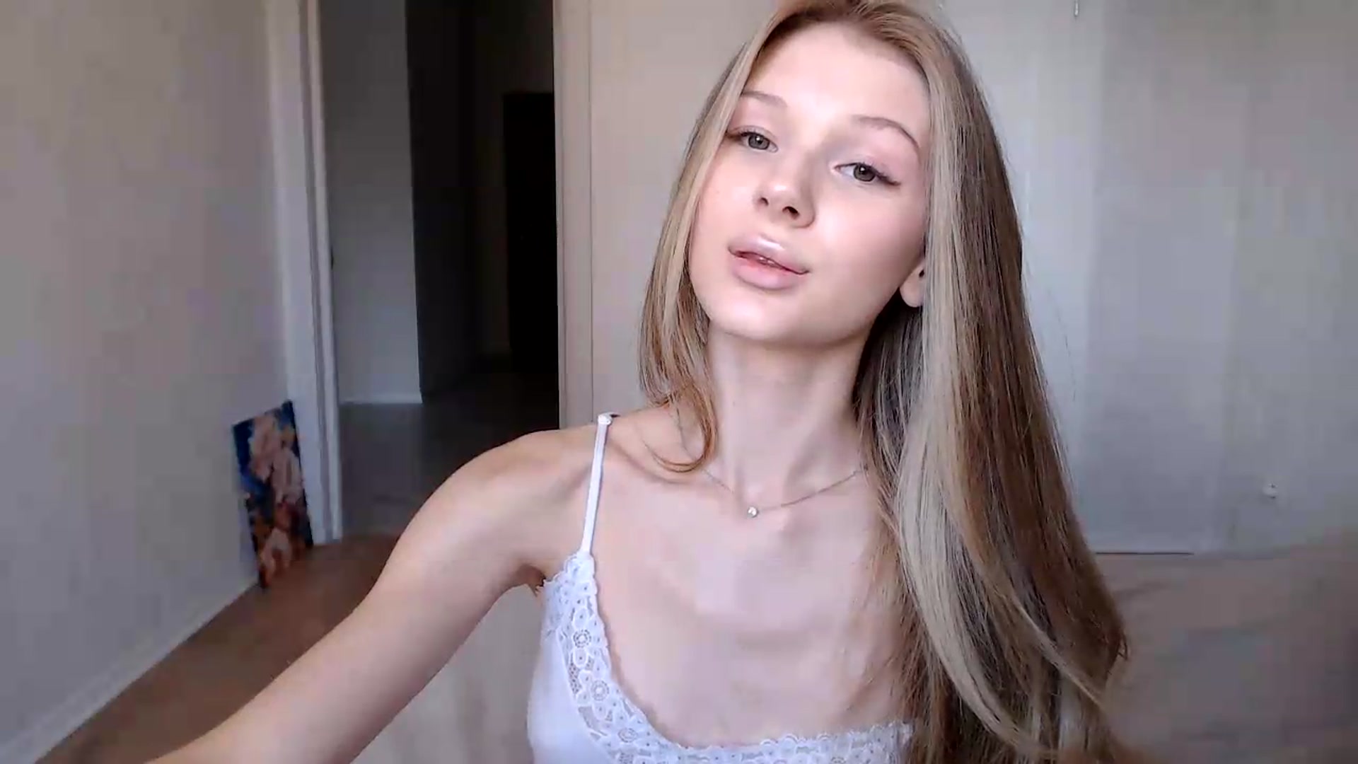 Gallery image thumbnail from CuteBlonde's myfreecams stream on, 07/11/2026, 10:33 image 10 of 20