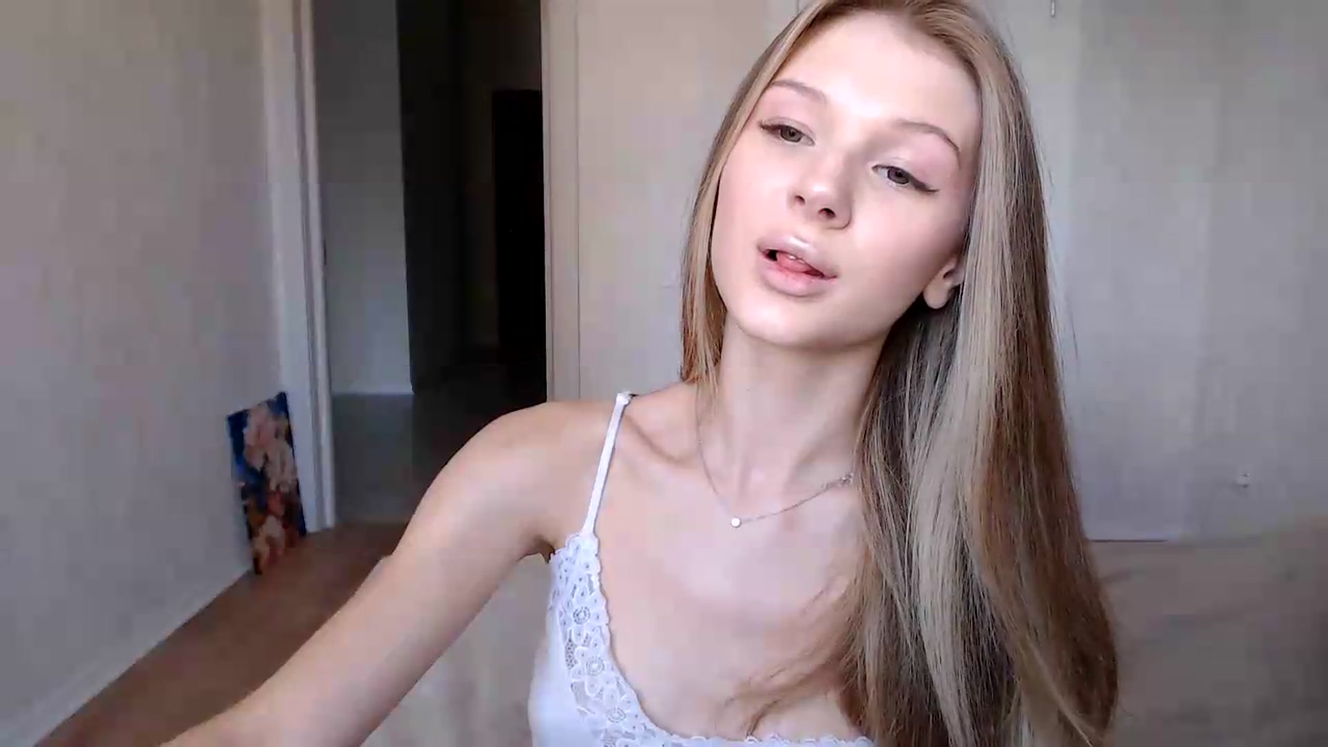 Gallery image thumbnail from CuteBlonde's myfreecams stream on, 07/11/2026, 10:33 image 12 of 20