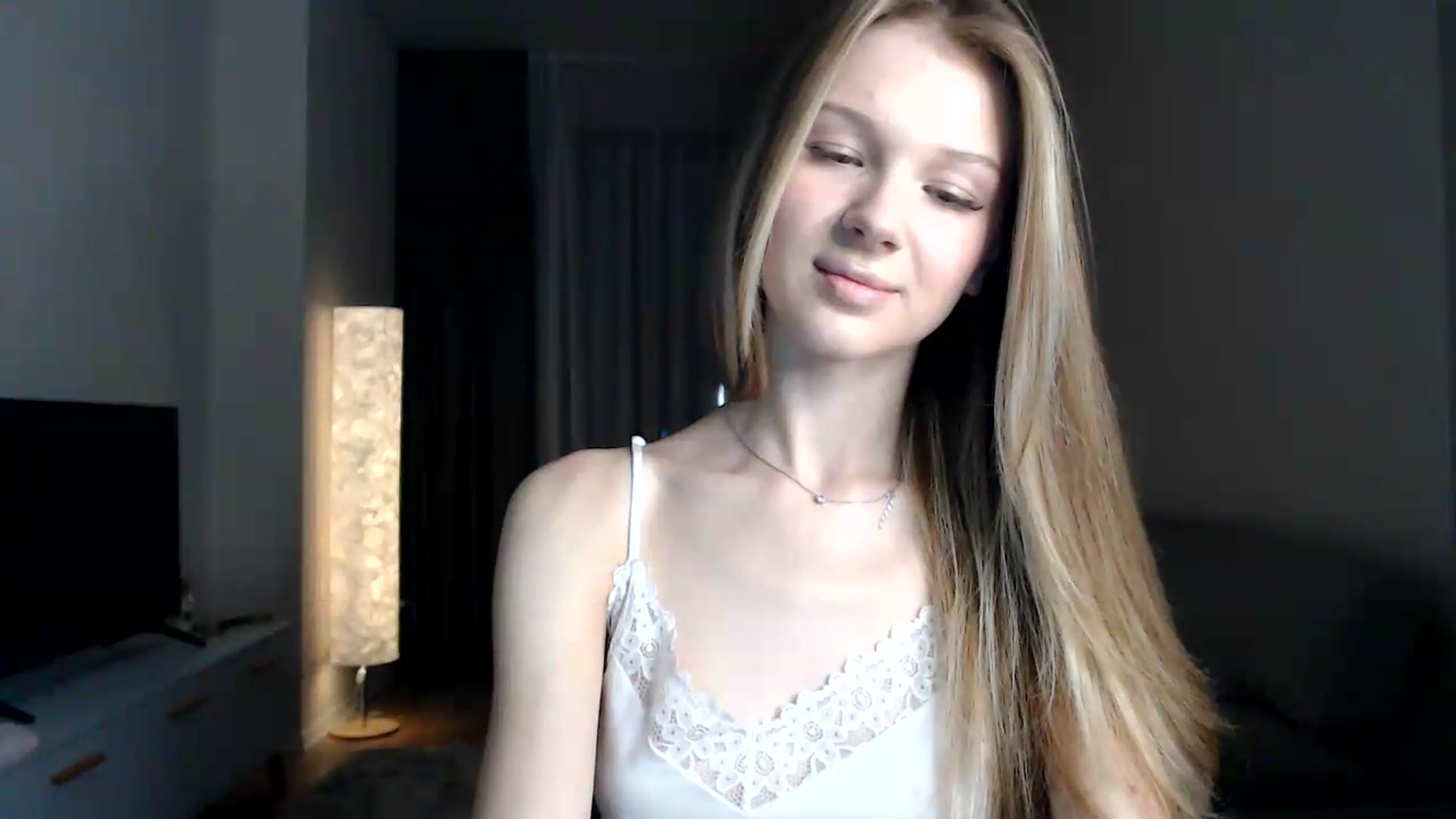 Gallery image thumbnail from CuteBlonde's myfreecams stream on, 07/11/2026, 18:31 image 18 of 20