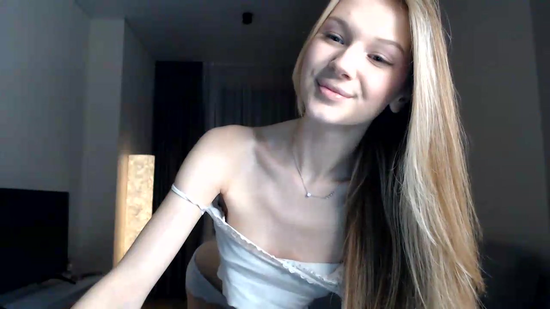 Gallery image thumbnail from CuteBlonde's myfreecams stream on, 07/11/2026, 21:19 image 5 of 20