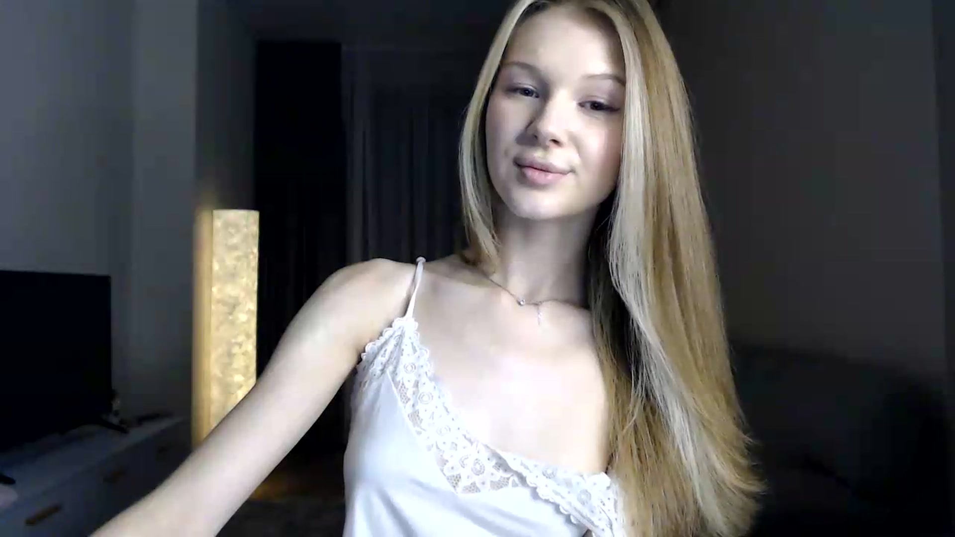 Gallery image thumbnail from CuteBlonde's myfreecams stream on, 07/11/2026, 21:54 image 19 of 20