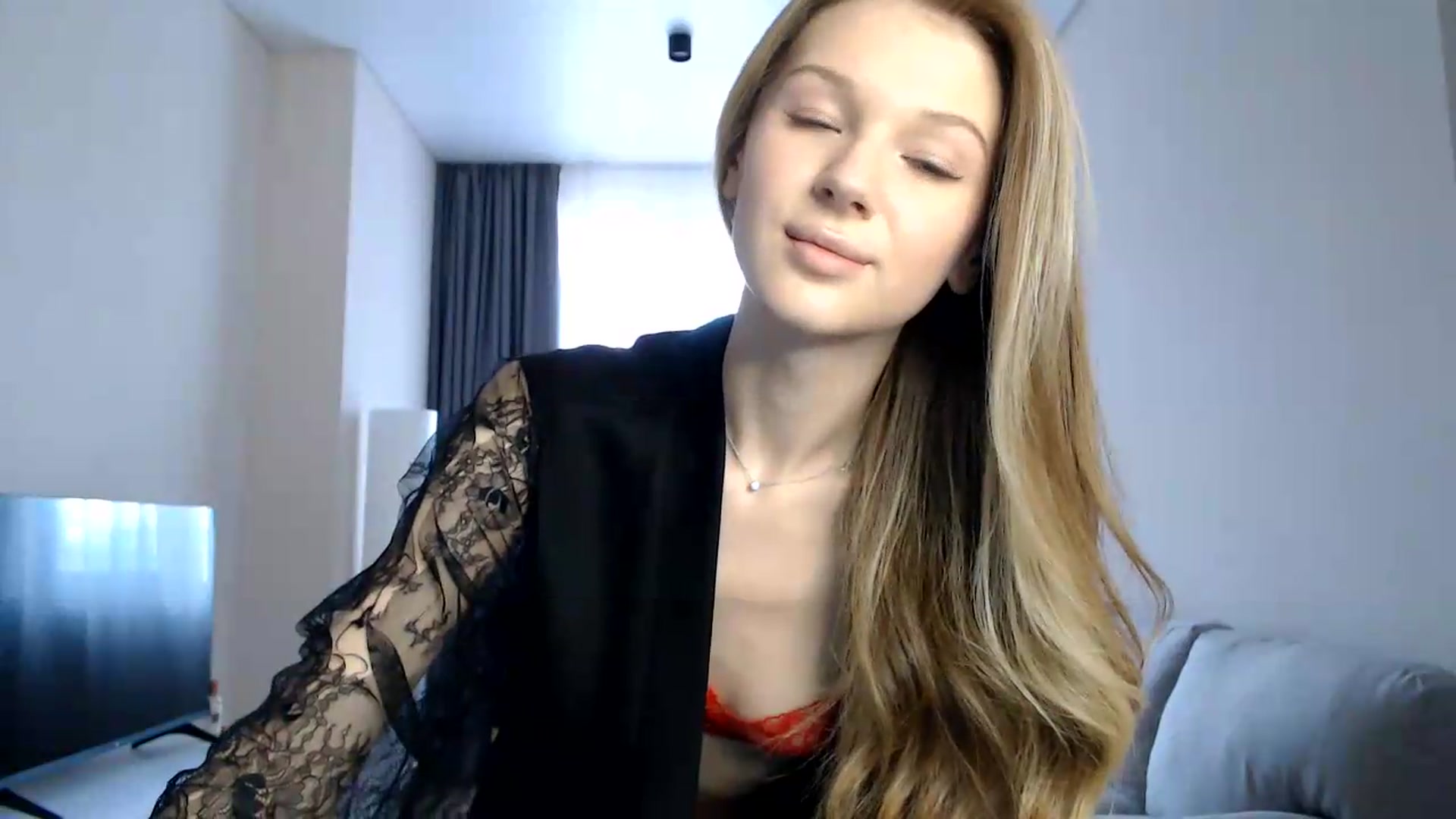 Gallery image thumbnail from CuteBlonde's myfreecams stream on, 07/12/2026, 14:59 image 19 of 20
