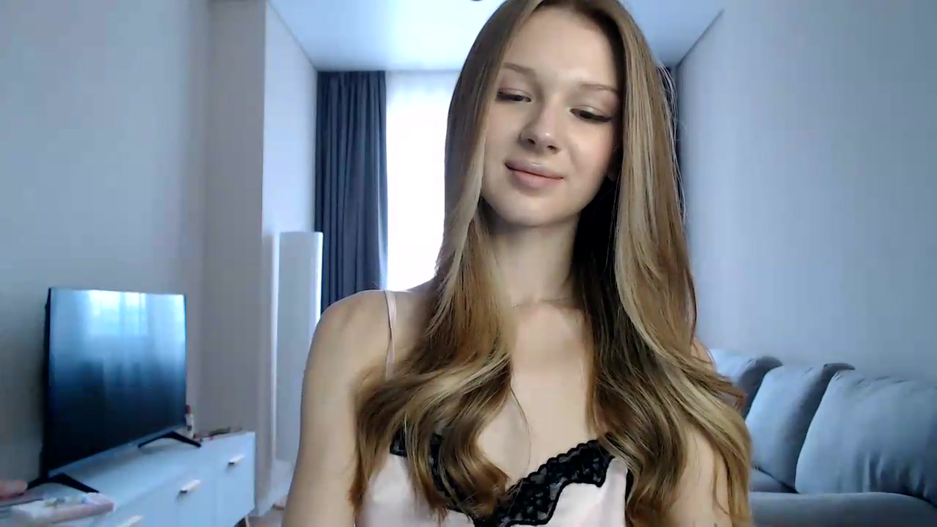 Gallery image thumbnail from CuteBlonde's myfreecams stream on, 07/13/2026, 15:04 image 2 of 20