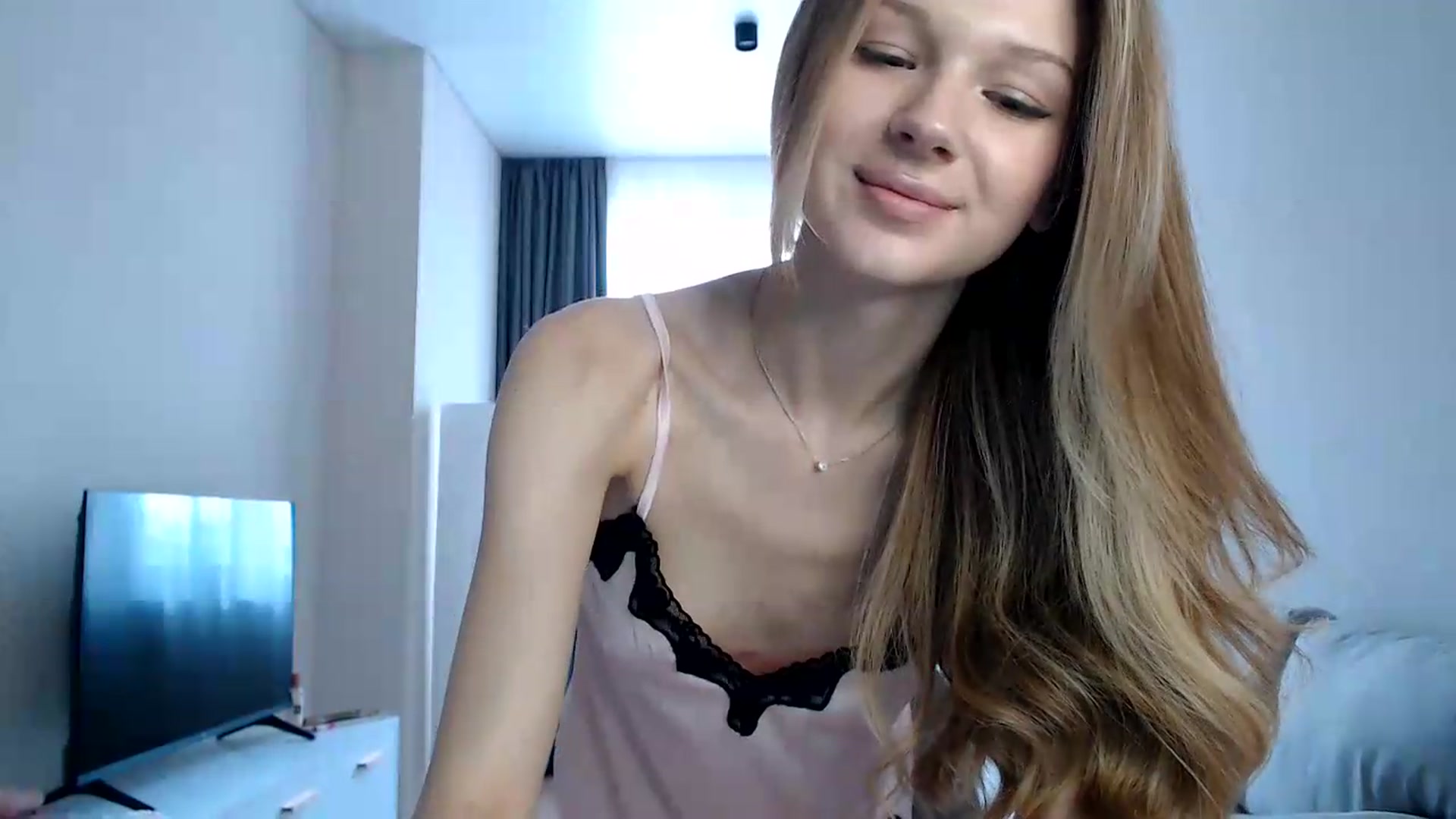 Gallery image thumbnail from CuteBlonde's myfreecams stream on, 07/13/2026, 15:04 image 17 of 20