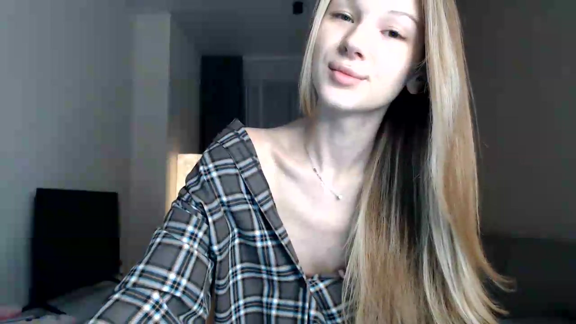 Gallery image thumbnail from CuteBlonde's myfreecams stream on, 07/16/2026, 24:01 image 20 of 20