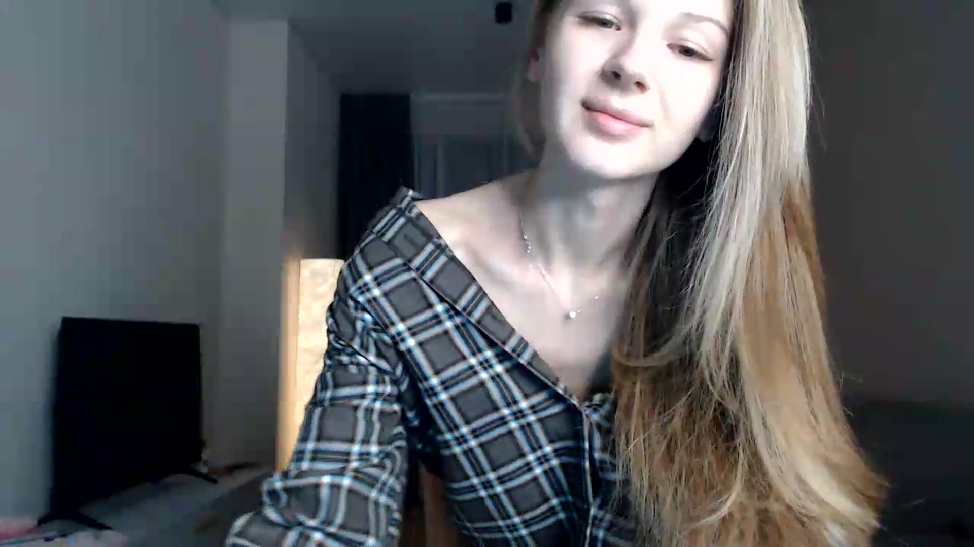Gallery image thumbnail from CuteBlonde's myfreecams stream on, 07/16/2026, 24:01 image 10 of 20