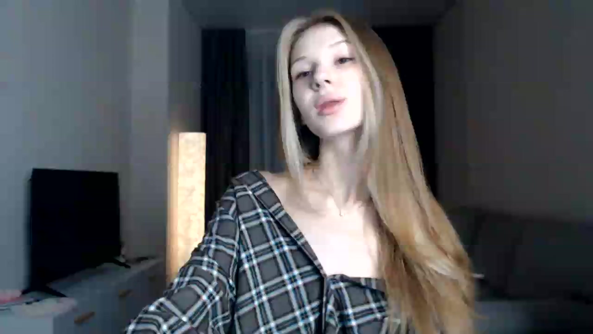 Gallery image thumbnail from CuteBlonde's myfreecams stream on, 07/16/2026, 24:01 image 1 of 20