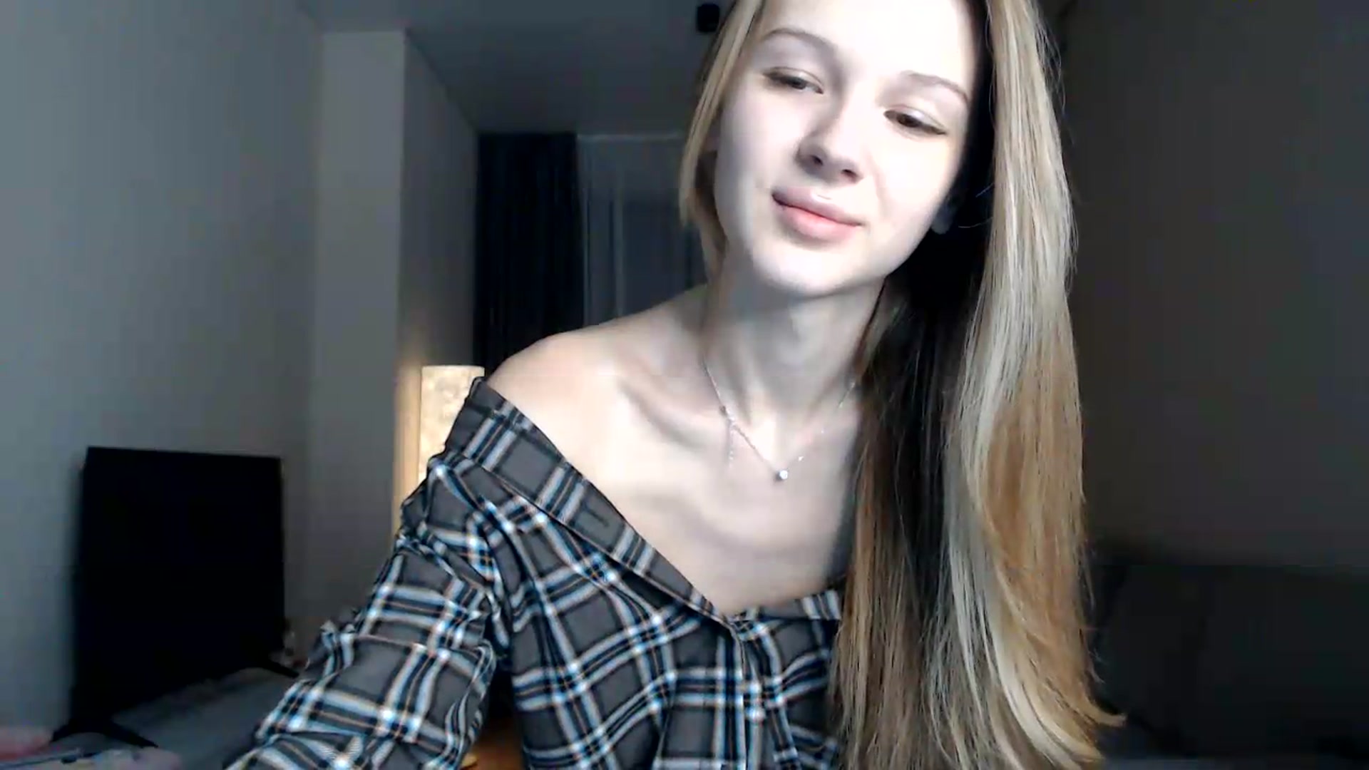 Gallery image thumbnail from CuteBlonde's myfreecams stream on, 07/16/2026, 24:01 image 19 of 20