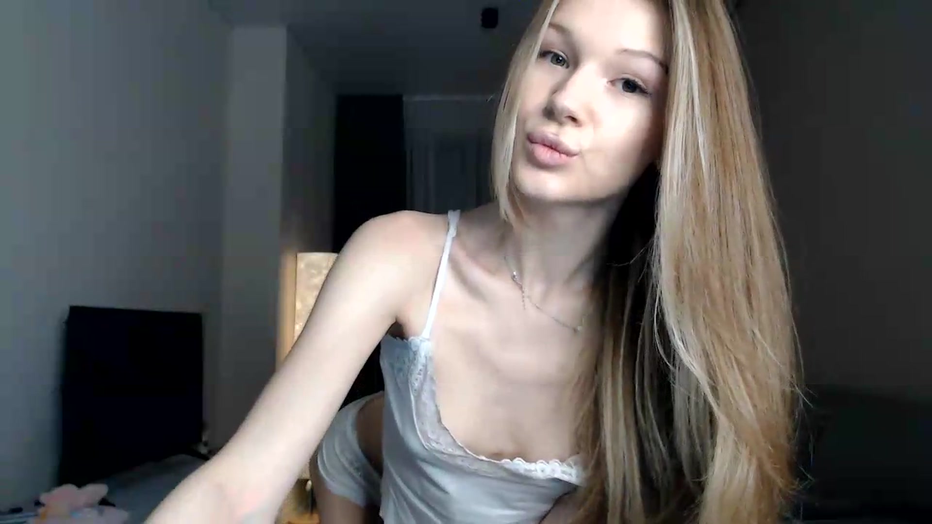 Gallery image thumbnail from CuteBlonde's myfreecams stream on, 07/21/2026, 22:22 image 18 of 20